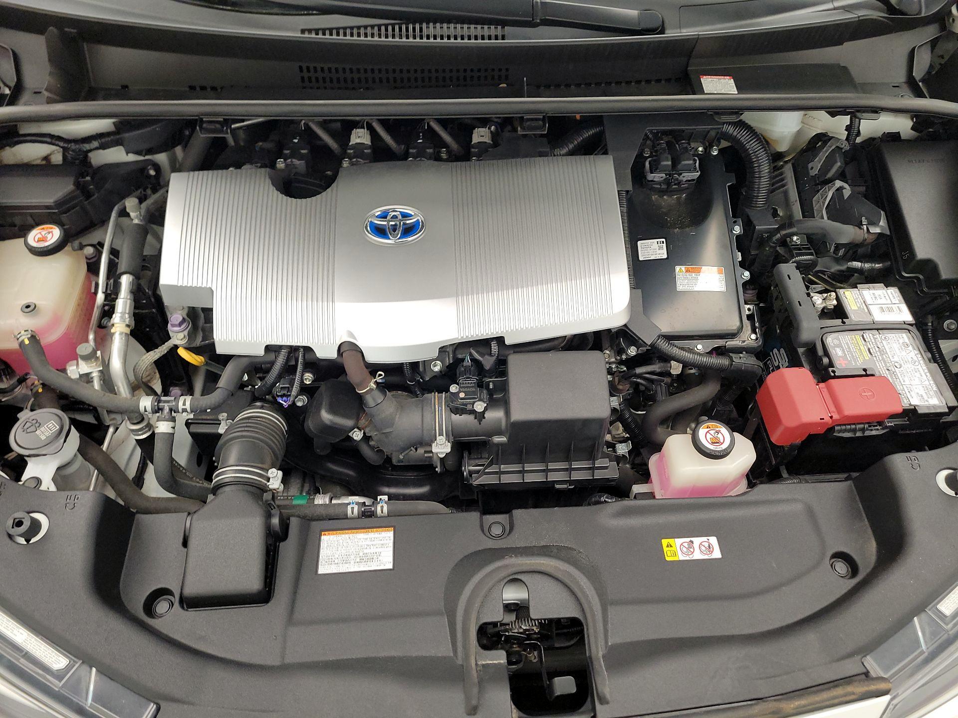 Thumbnail: 2019 Toyota Prius - 17