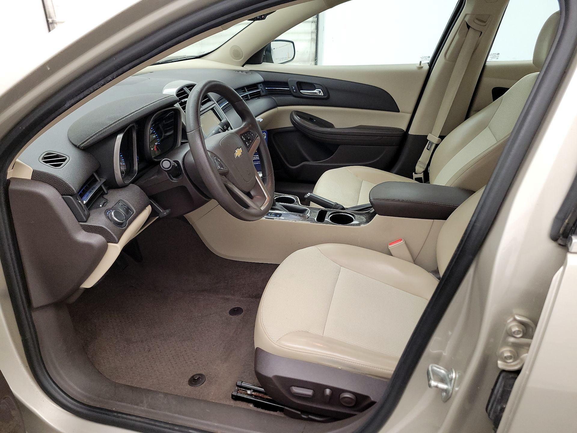 Thumbnail: 2014 Chevrolet Malibu - 11