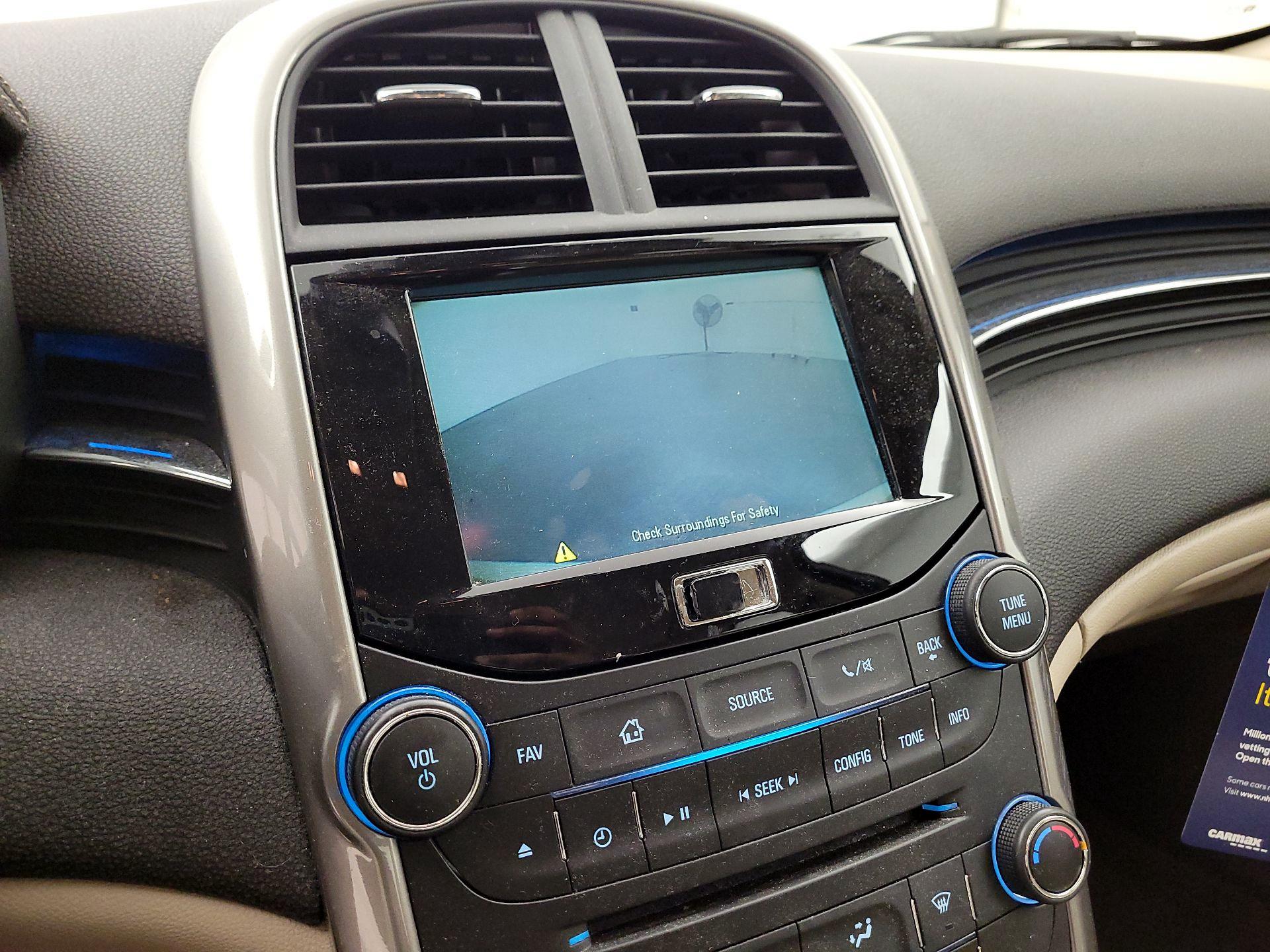 Thumbnail: 2014 Chevrolet Malibu - 14