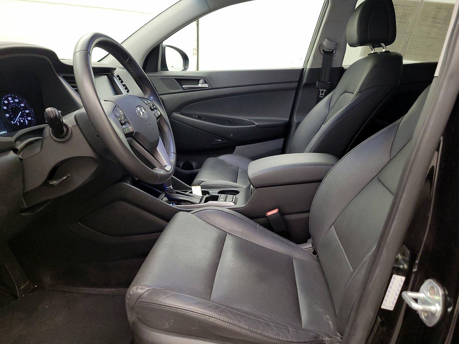 Thumbnail: 2017 Hyundai Tucson - 11