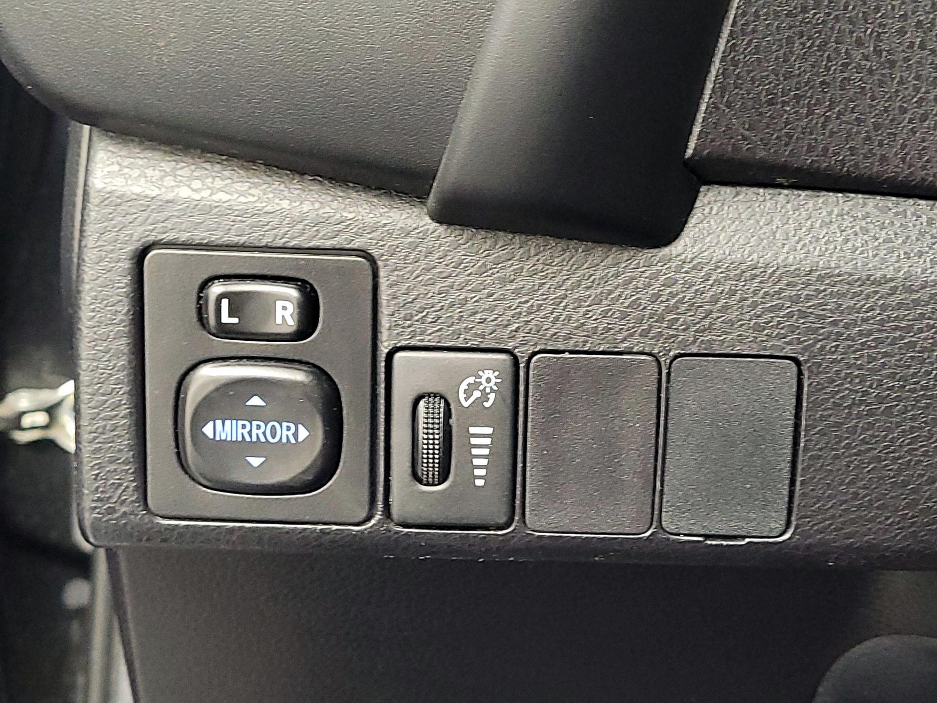 Thumbnail: 2019 Toyota Corolla - 13