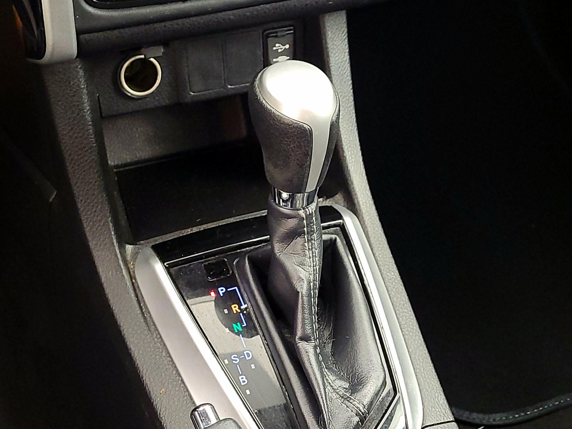 Thumbnail: 2019 Toyota Corolla - 17