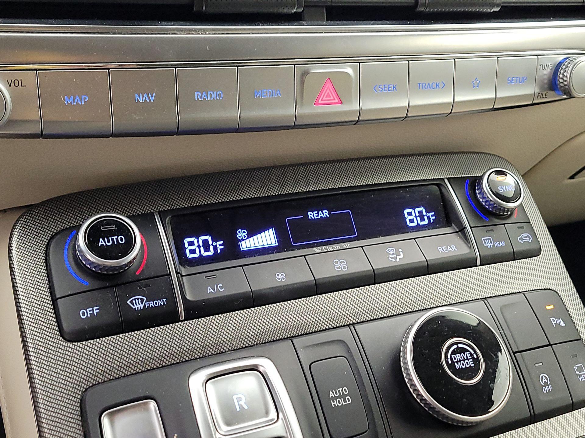 Thumbnail: 2020 Hyundai Palisade - 16