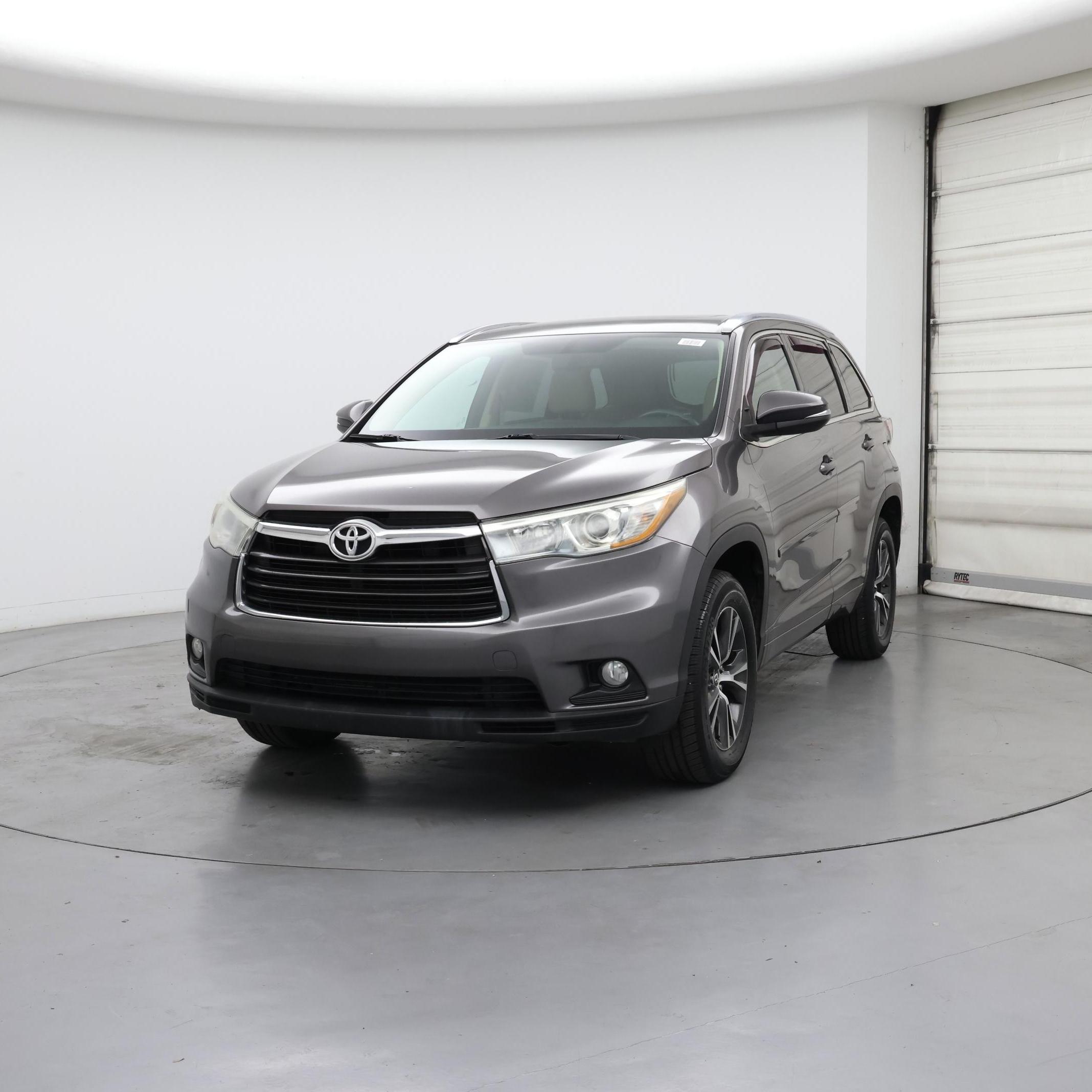 Thumbnail: 2016 Toyota Highlander - 4