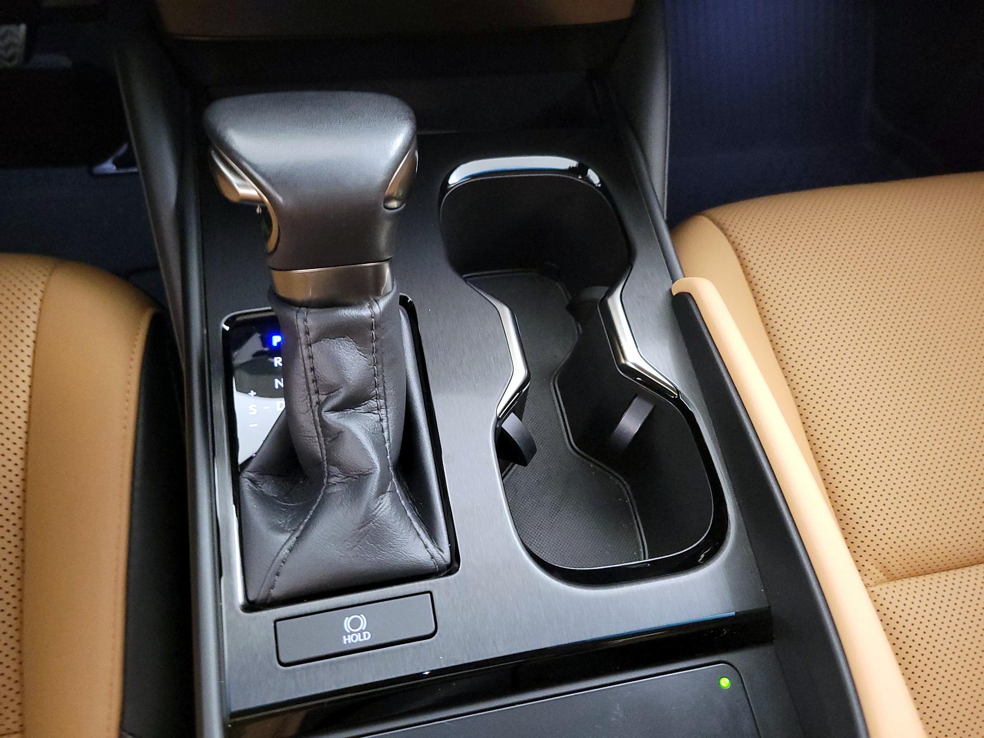 Thumbnail: 2023 Lexus ES - 17