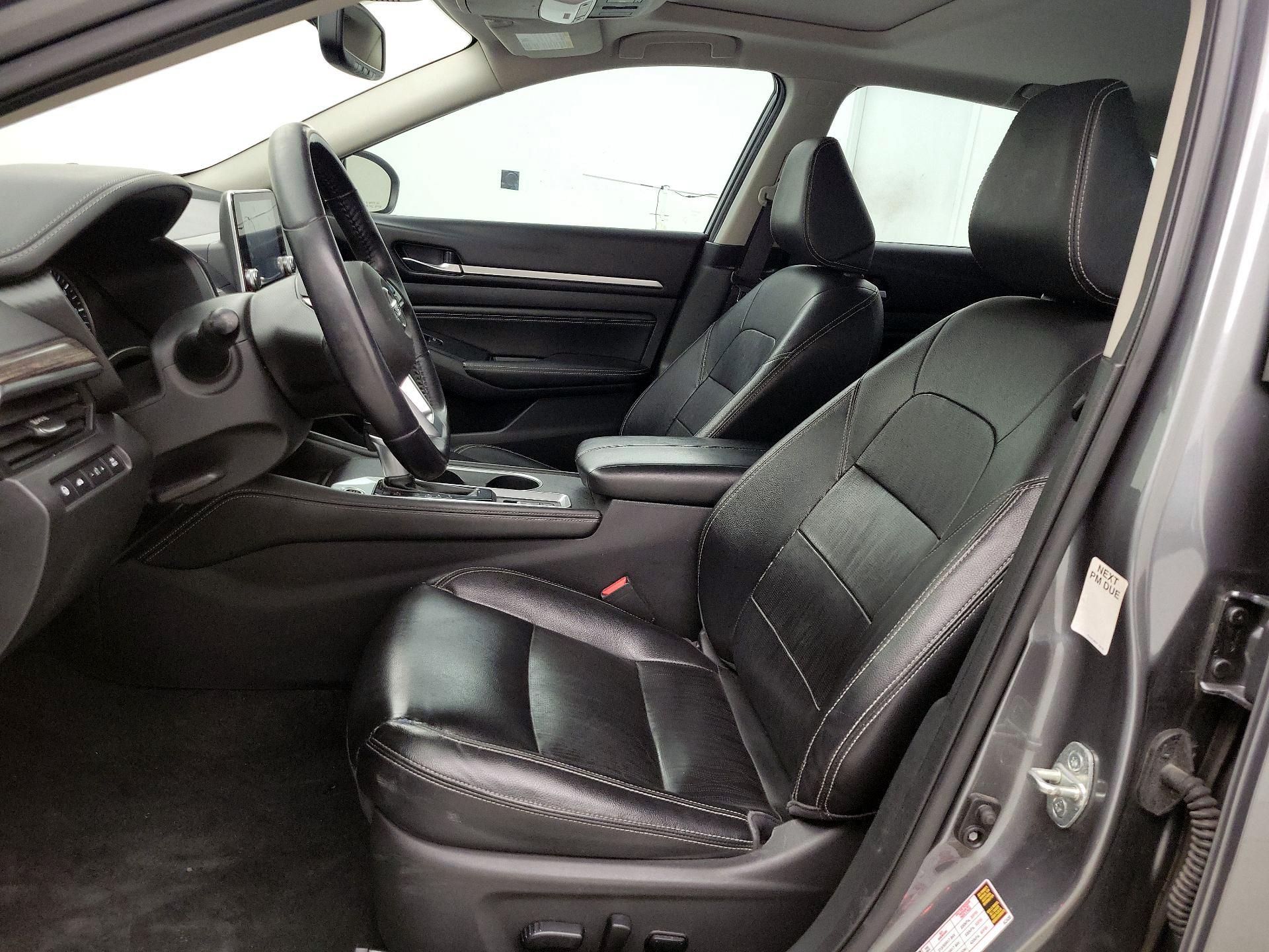 Thumbnail: 2019 Nissan Altima - 11