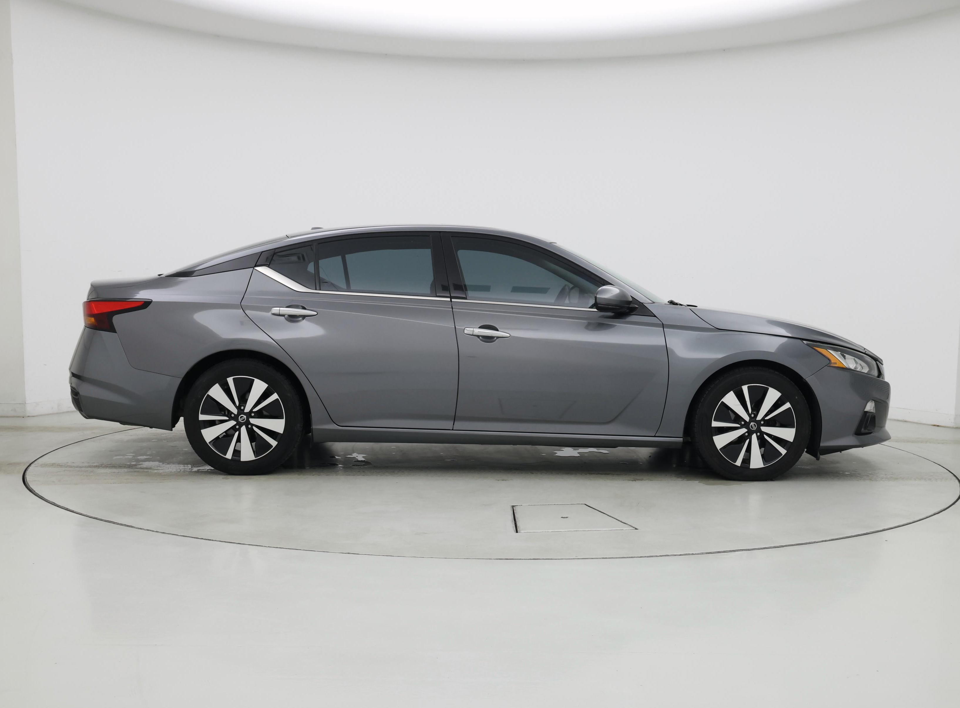 Thumbnail: 2019 Nissan Altima - 7