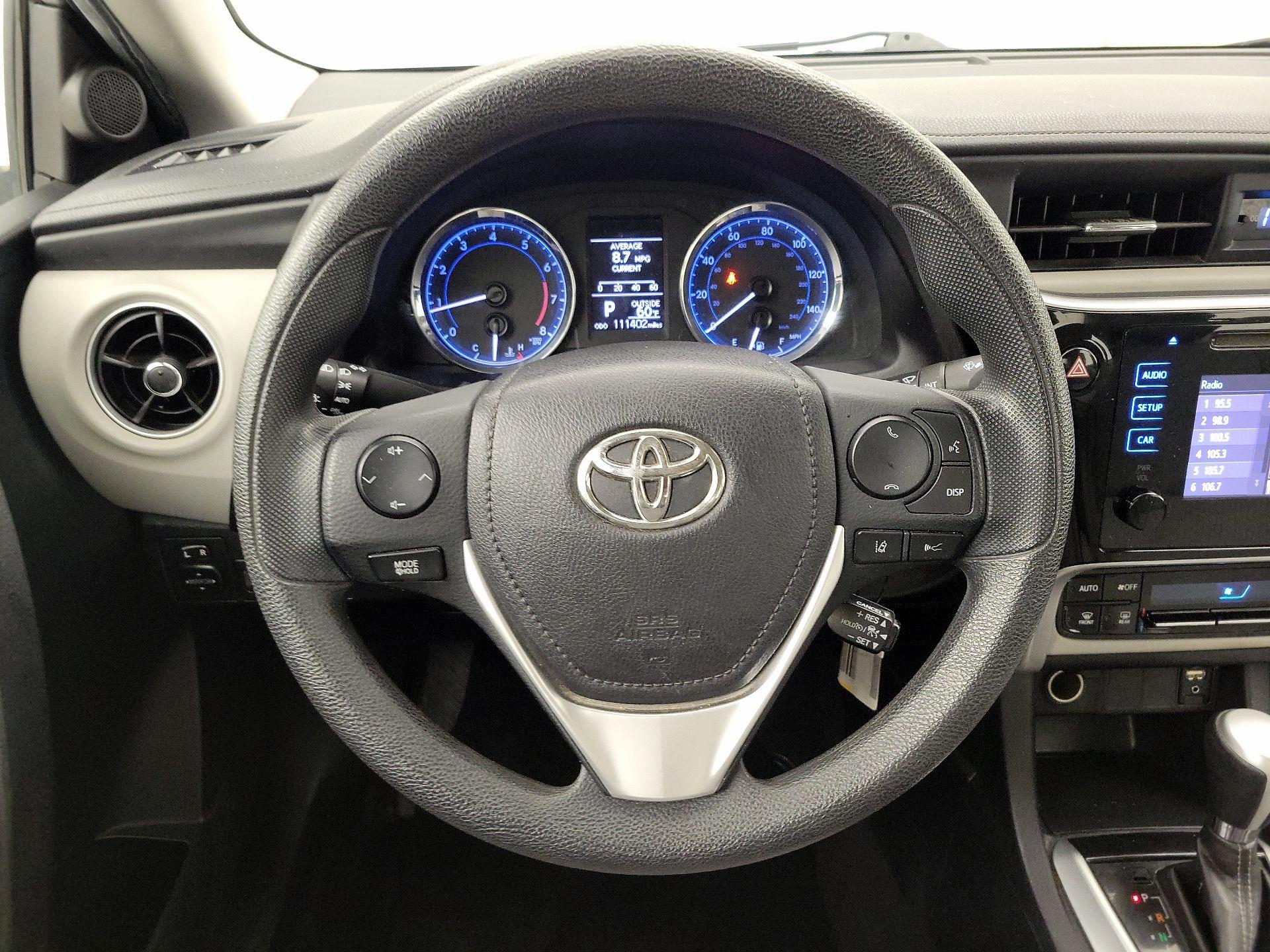 Thumbnail: 2017 Toyota Corolla - 10