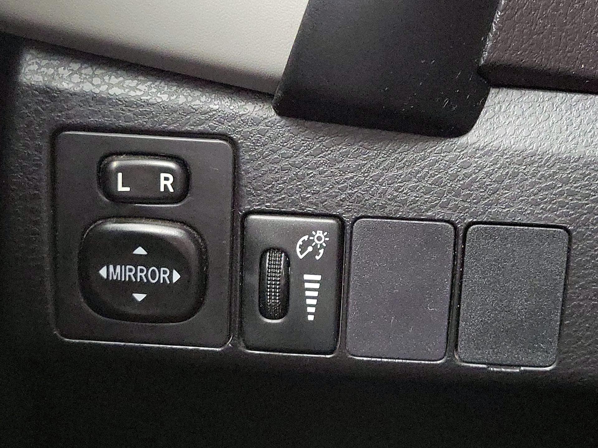 Thumbnail: 2017 Toyota Corolla - 13