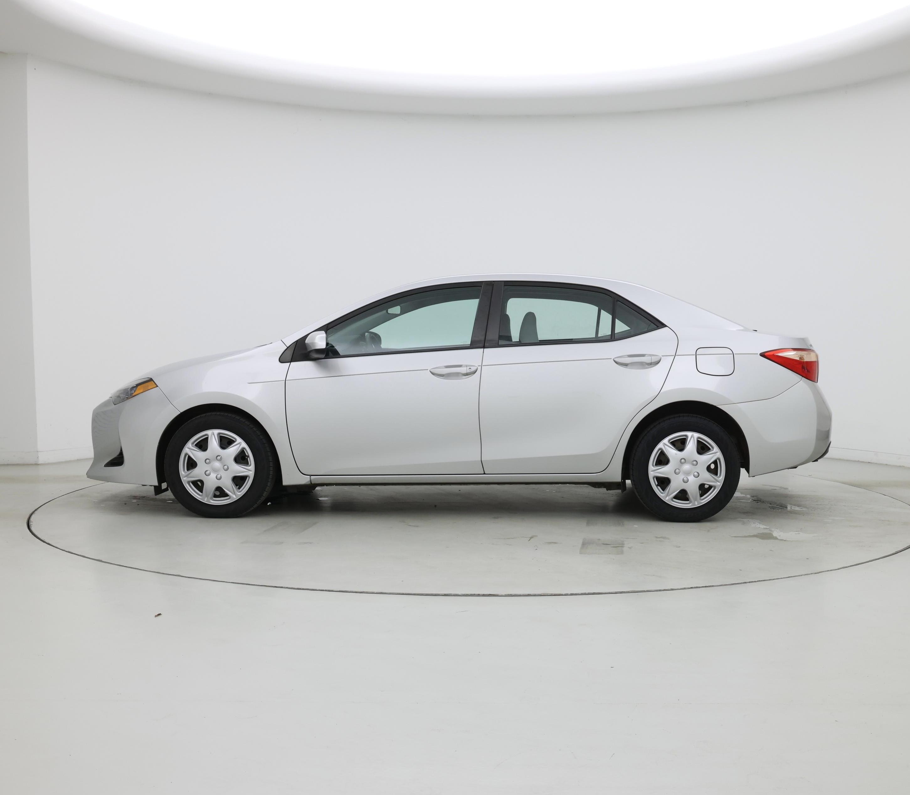 Thumbnail: 2017 Toyota Corolla - 3