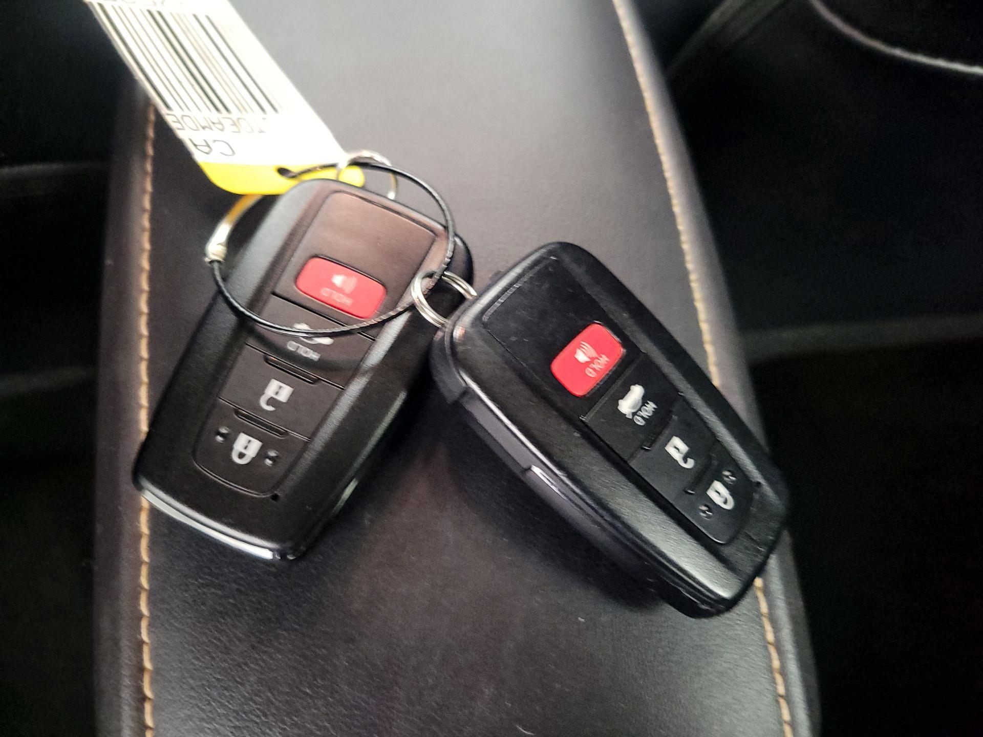 Thumbnail: 2022 Toyota Corolla - 16