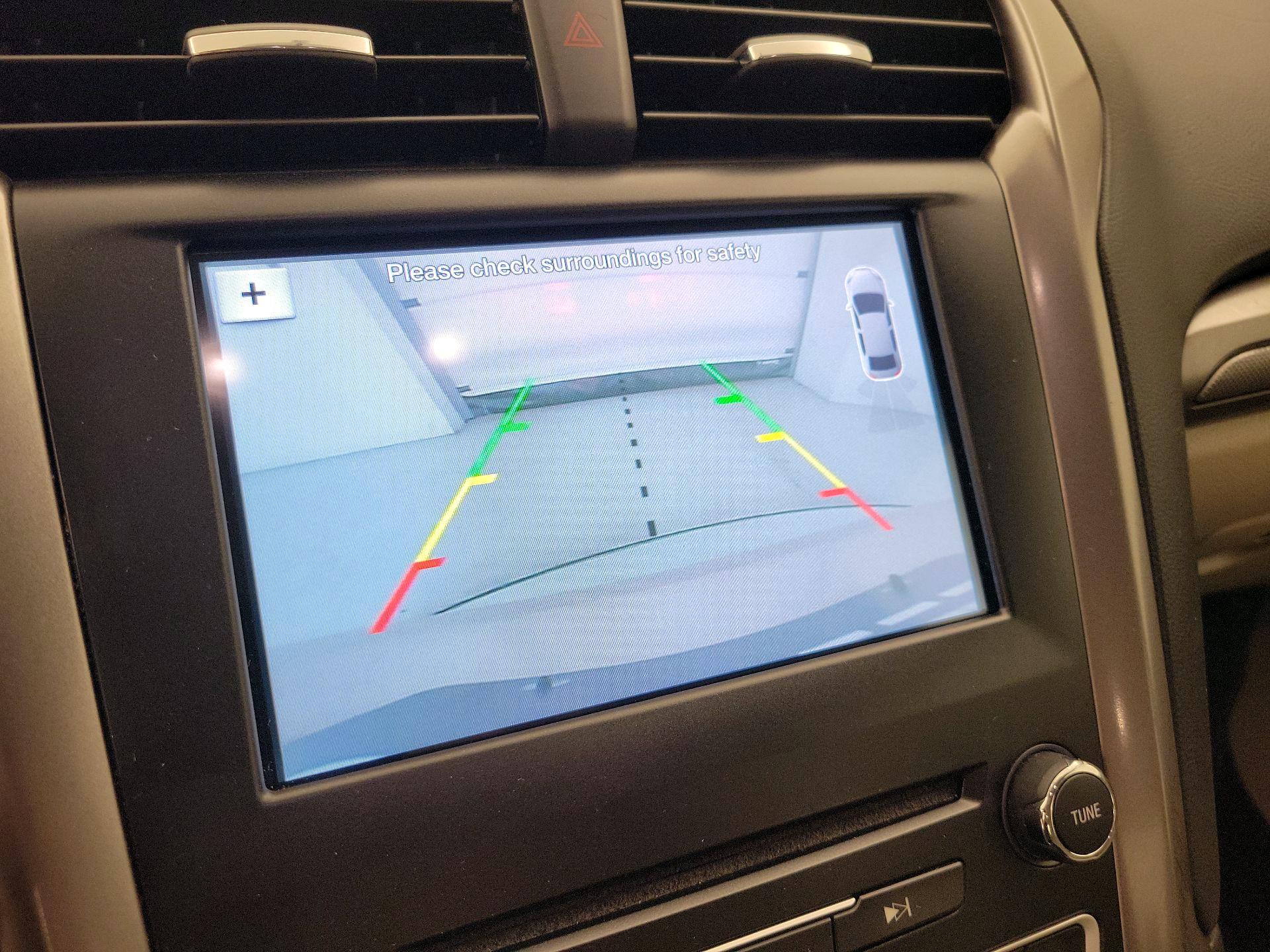 Thumbnail: 2017 Ford Fusion - 14