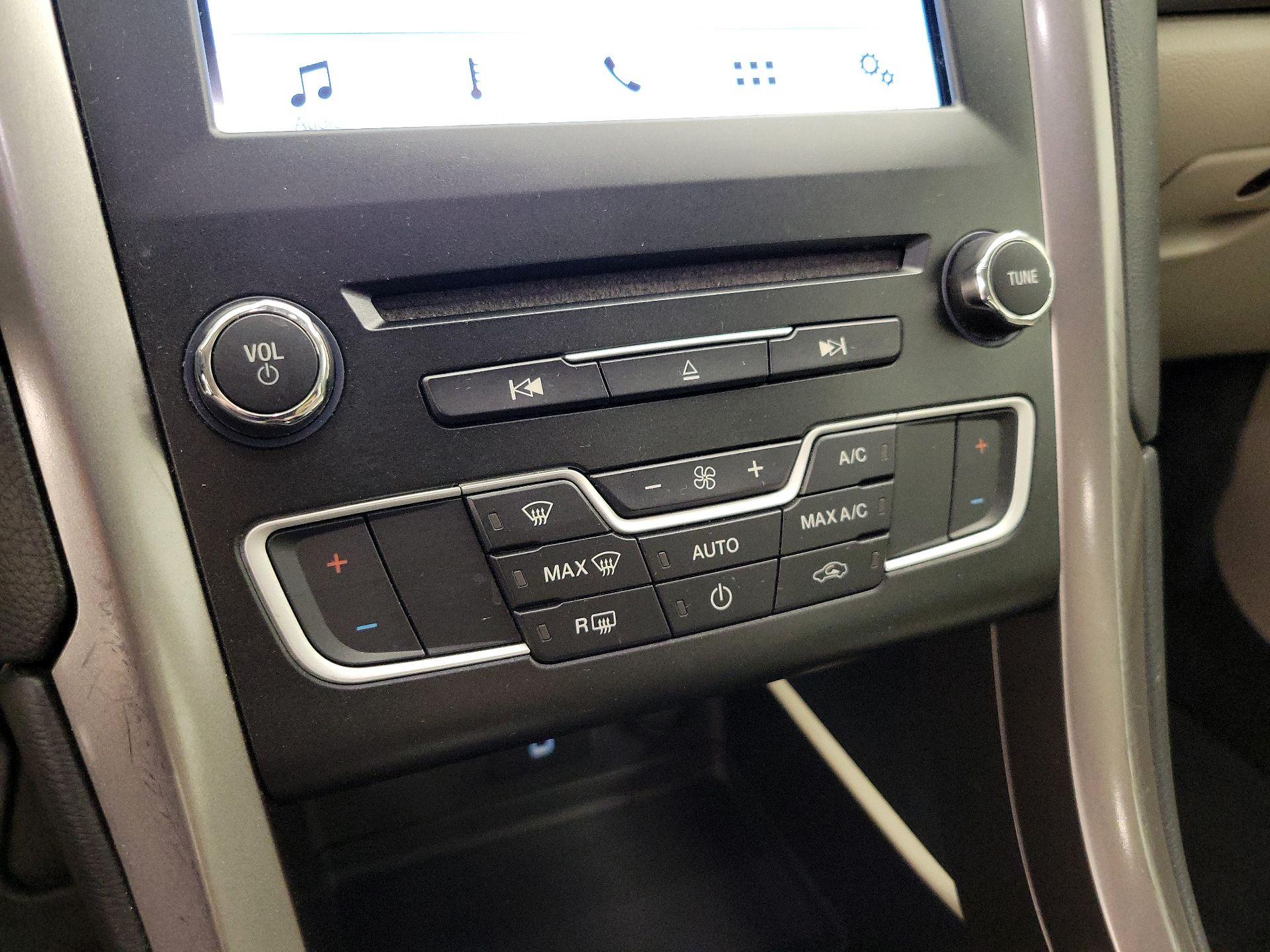 Thumbnail: 2017 Ford Fusion - 16