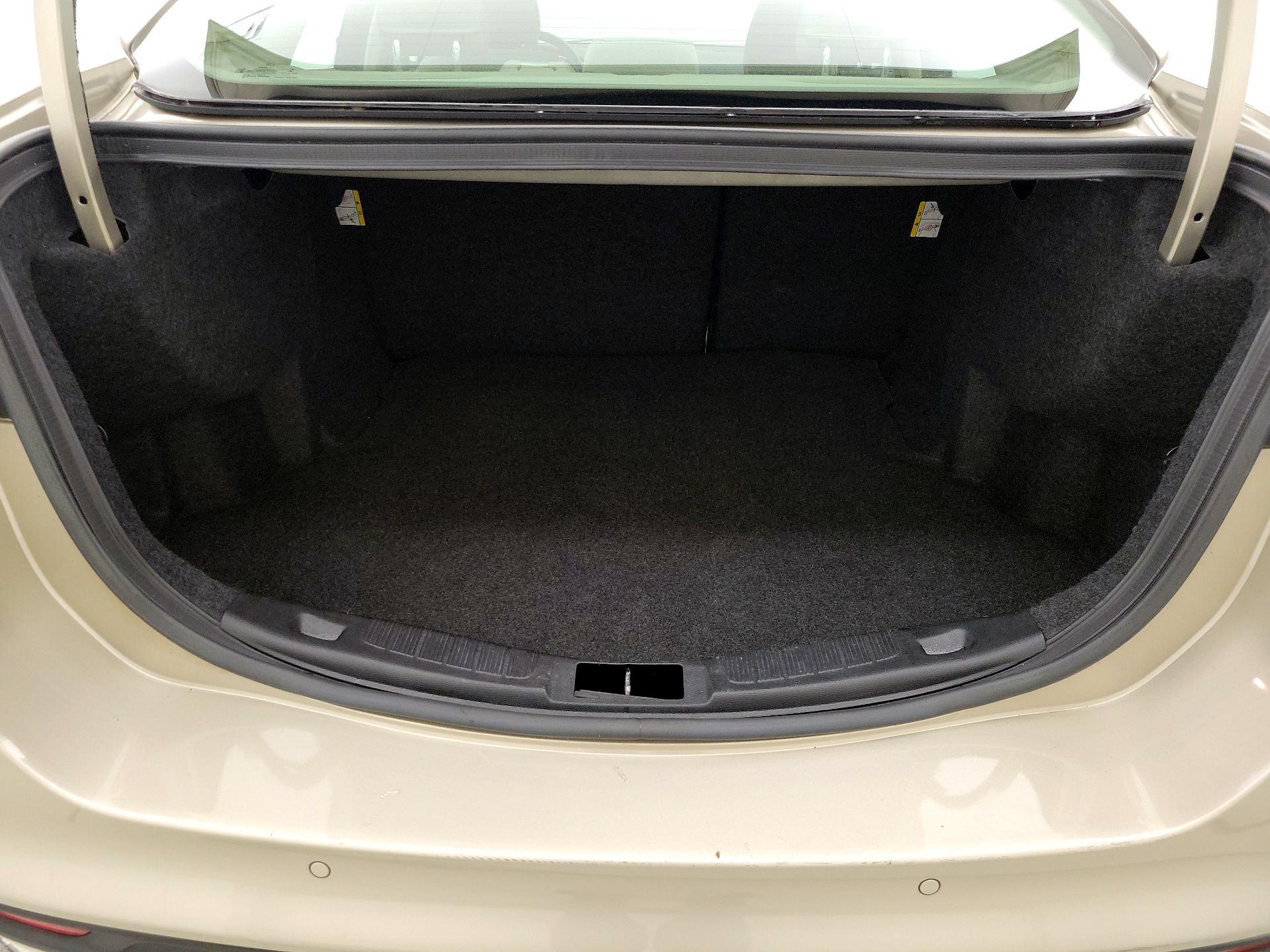 Thumbnail: 2017 Ford Fusion - 20