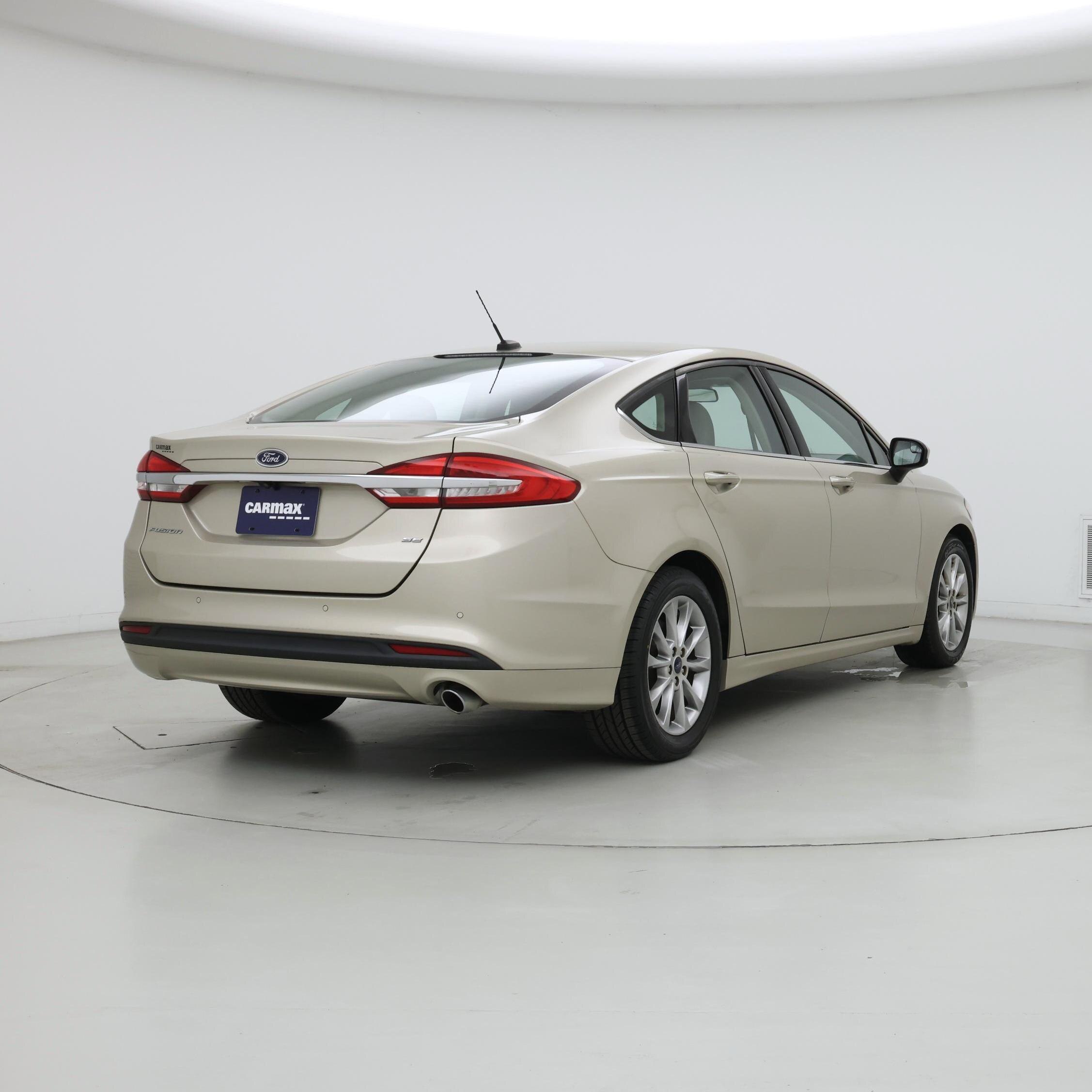 Thumbnail: 2017 Ford Fusion - 8