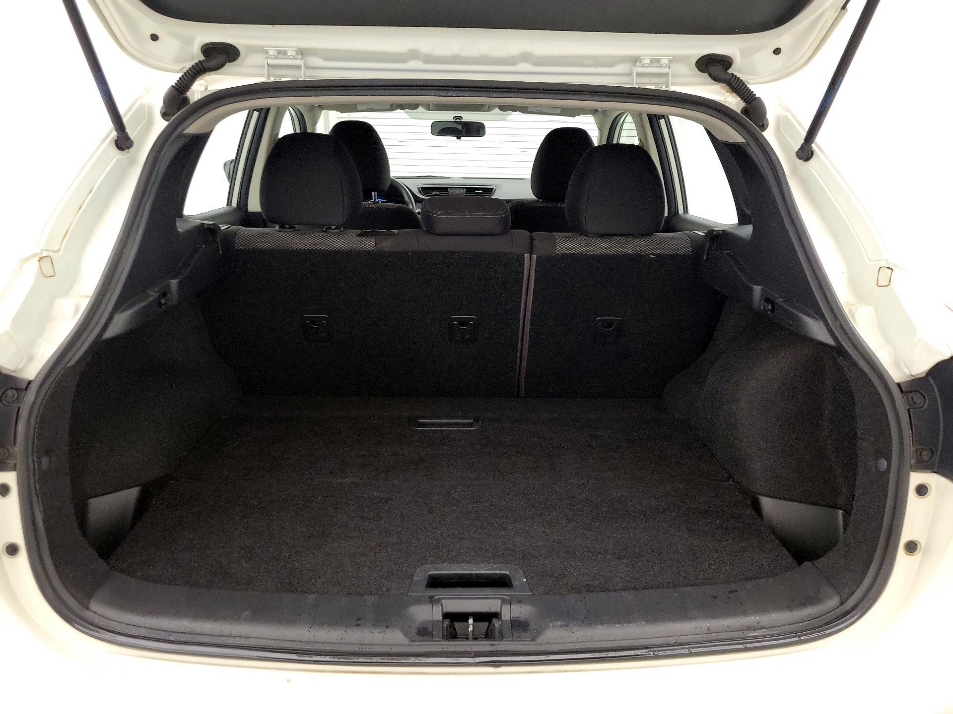 Thumbnail: 2017 Nissan Rogue Sport - 20