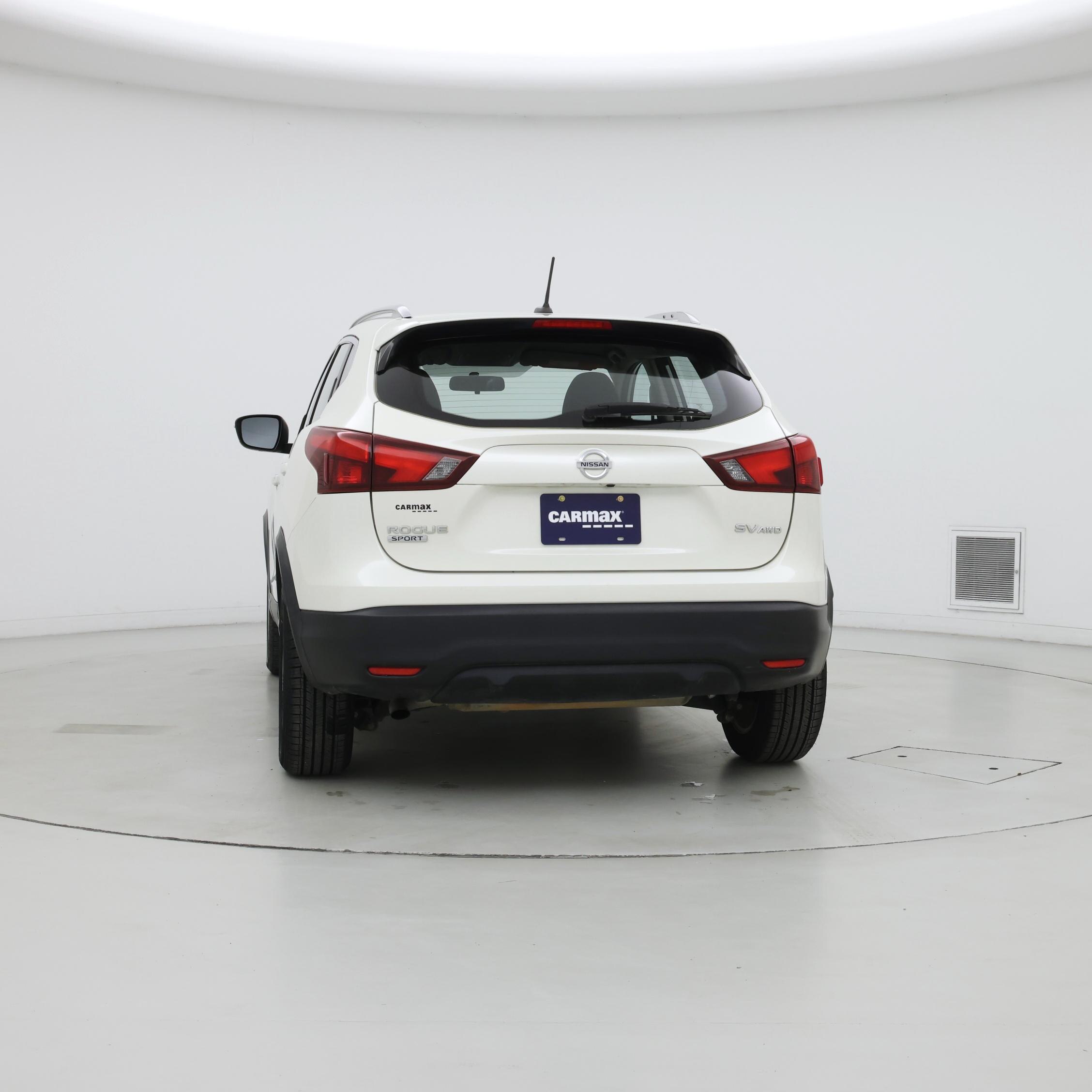 Thumbnail: 2017 Nissan Rogue Sport - 6