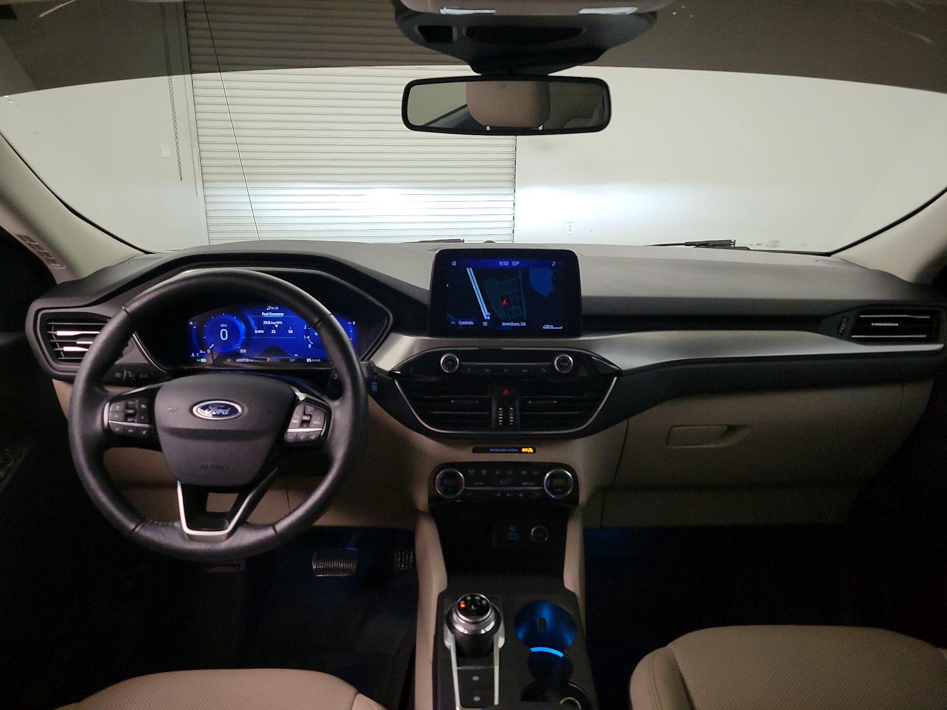 Thumbnail: 2021 Ford Escape - 9