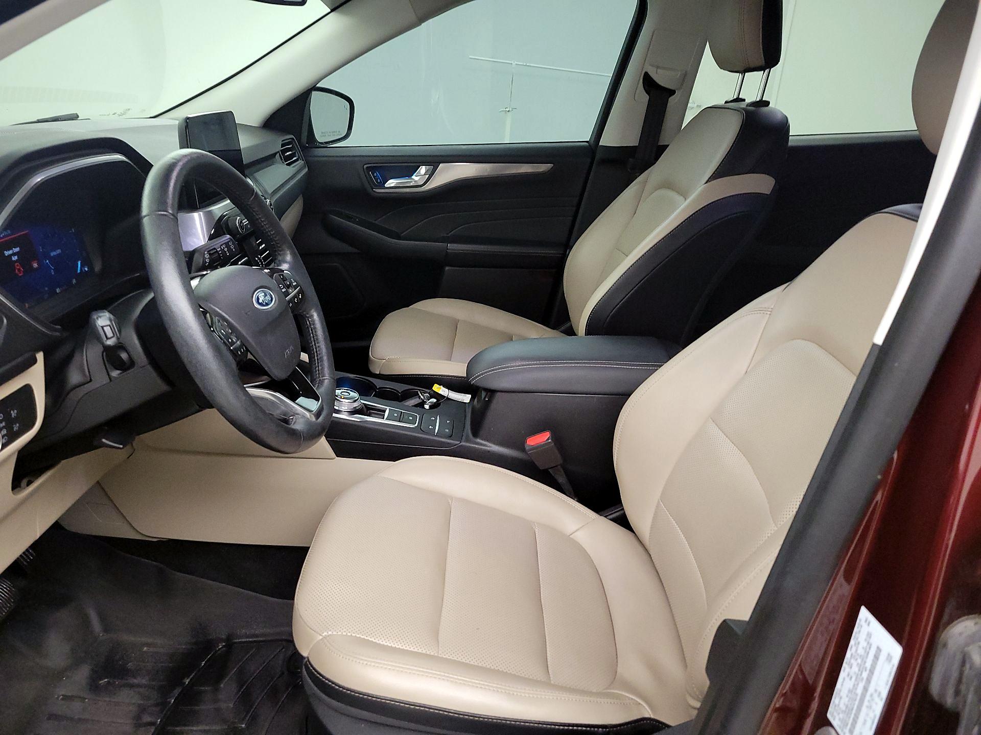 Thumbnail: 2021 Ford Escape - 11