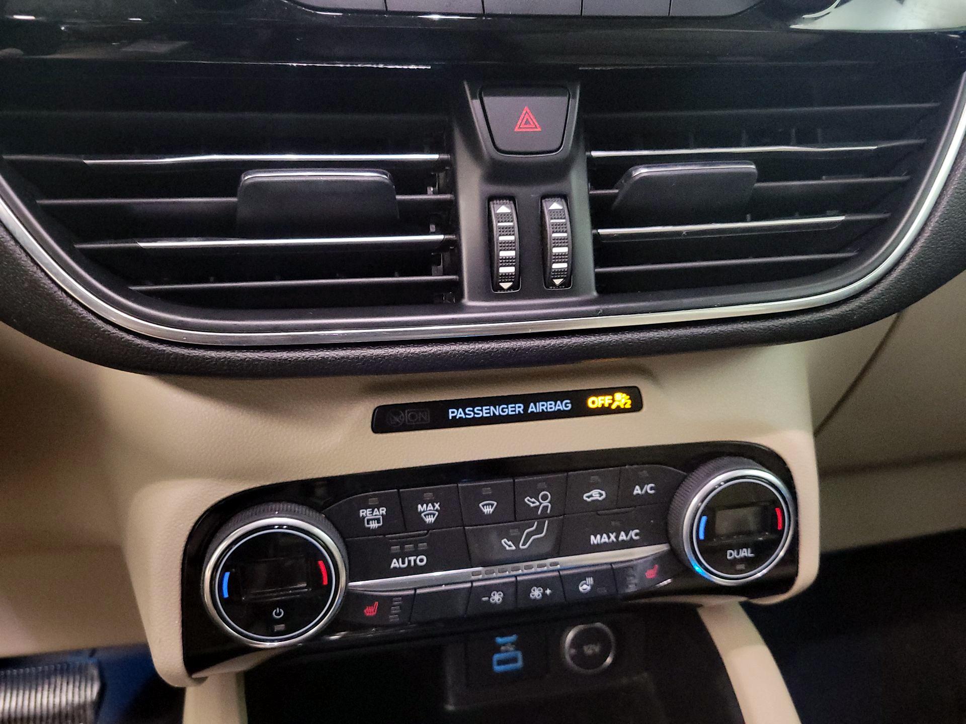 Thumbnail: 2021 Ford Escape - 17