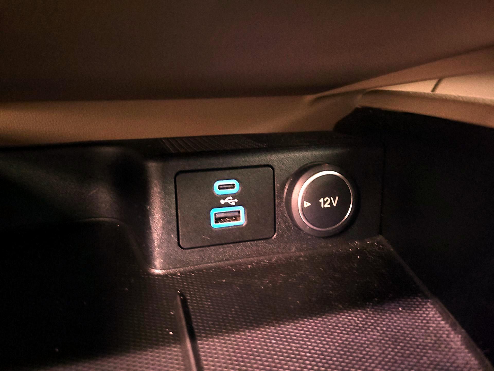 Thumbnail: 2021 Ford Escape - 19