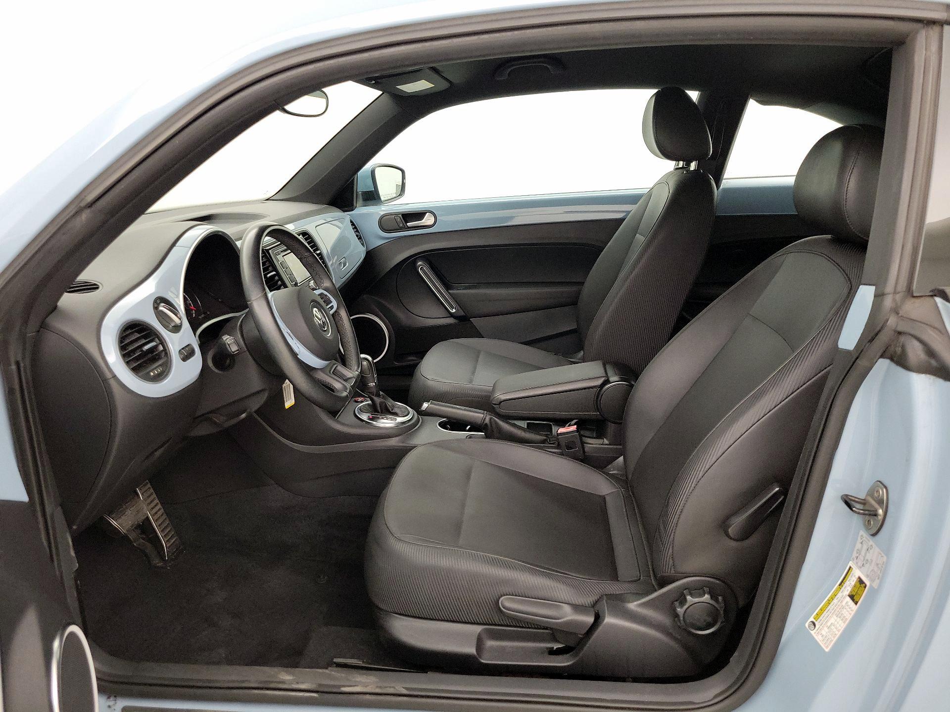 Thumbnail: 2014 Volkswagen Beetle - 11