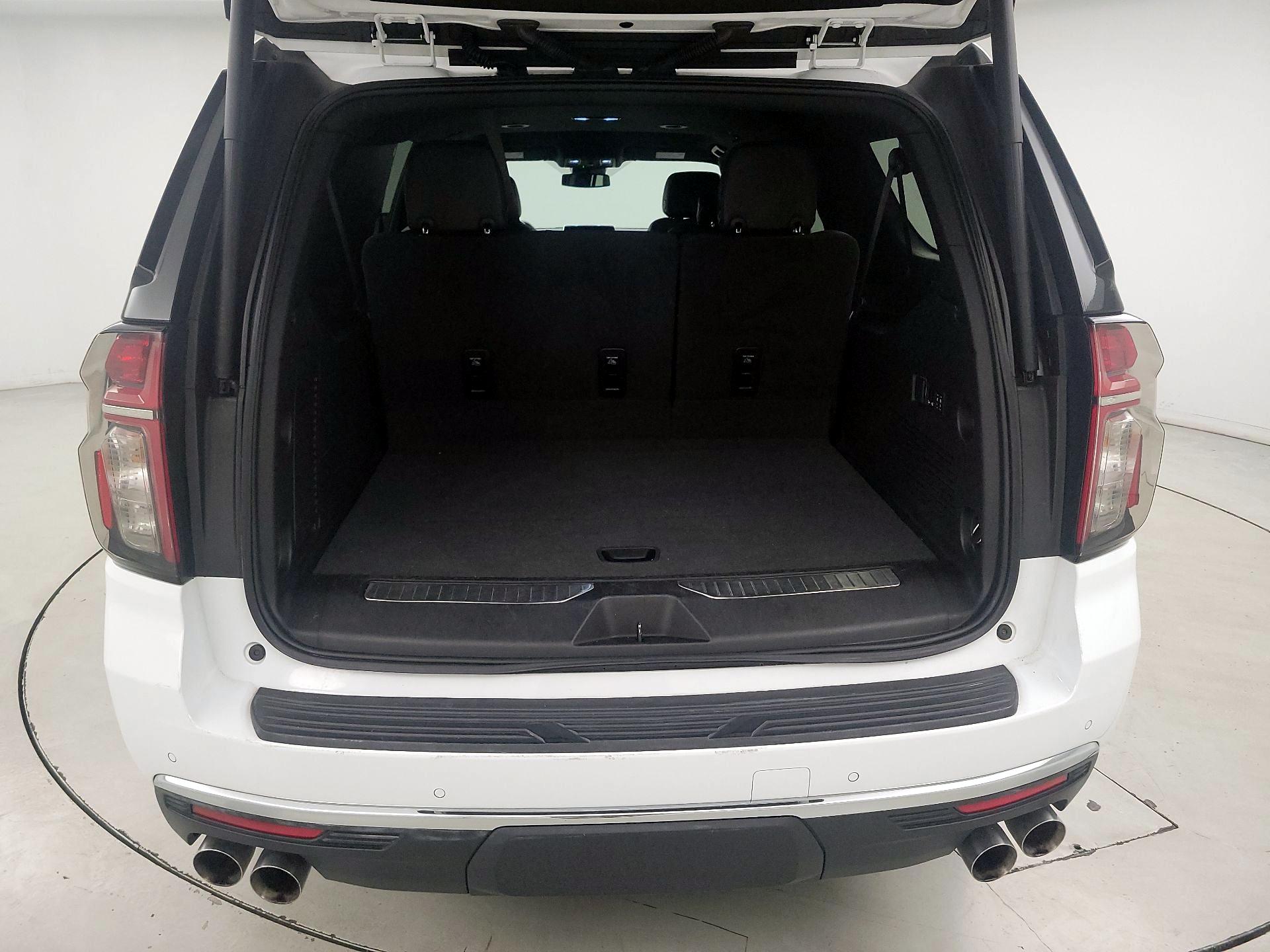 Thumbnail: 2023 Chevrolet Suburban - 20