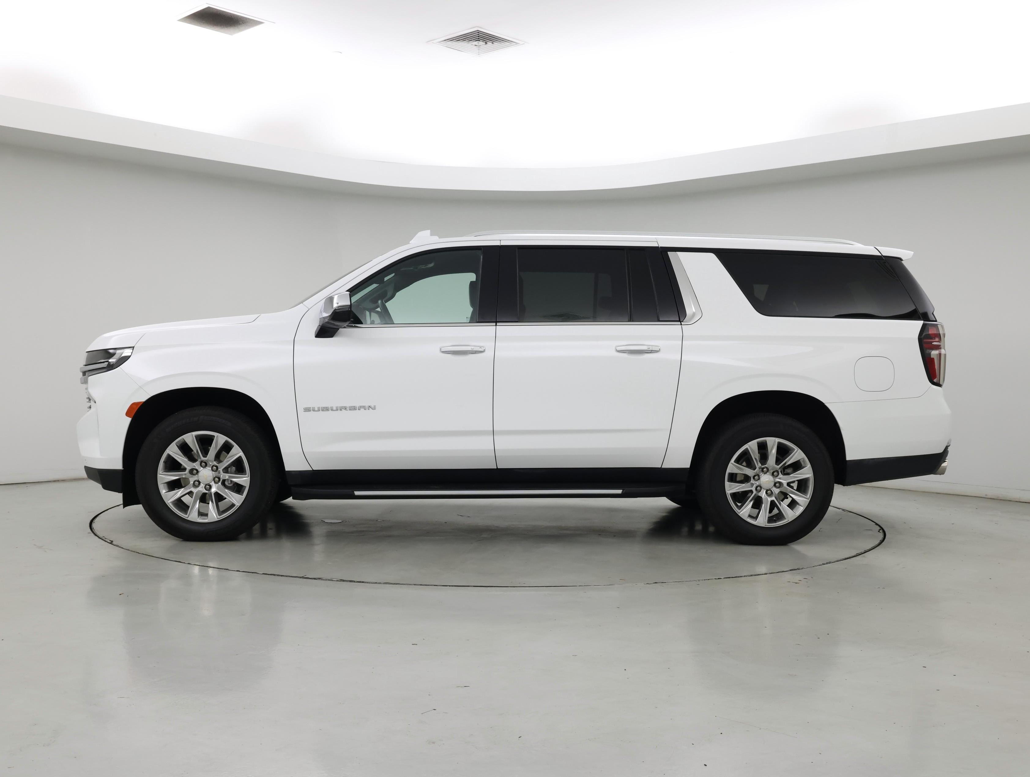 Thumbnail: 2023 Chevrolet Suburban - 3