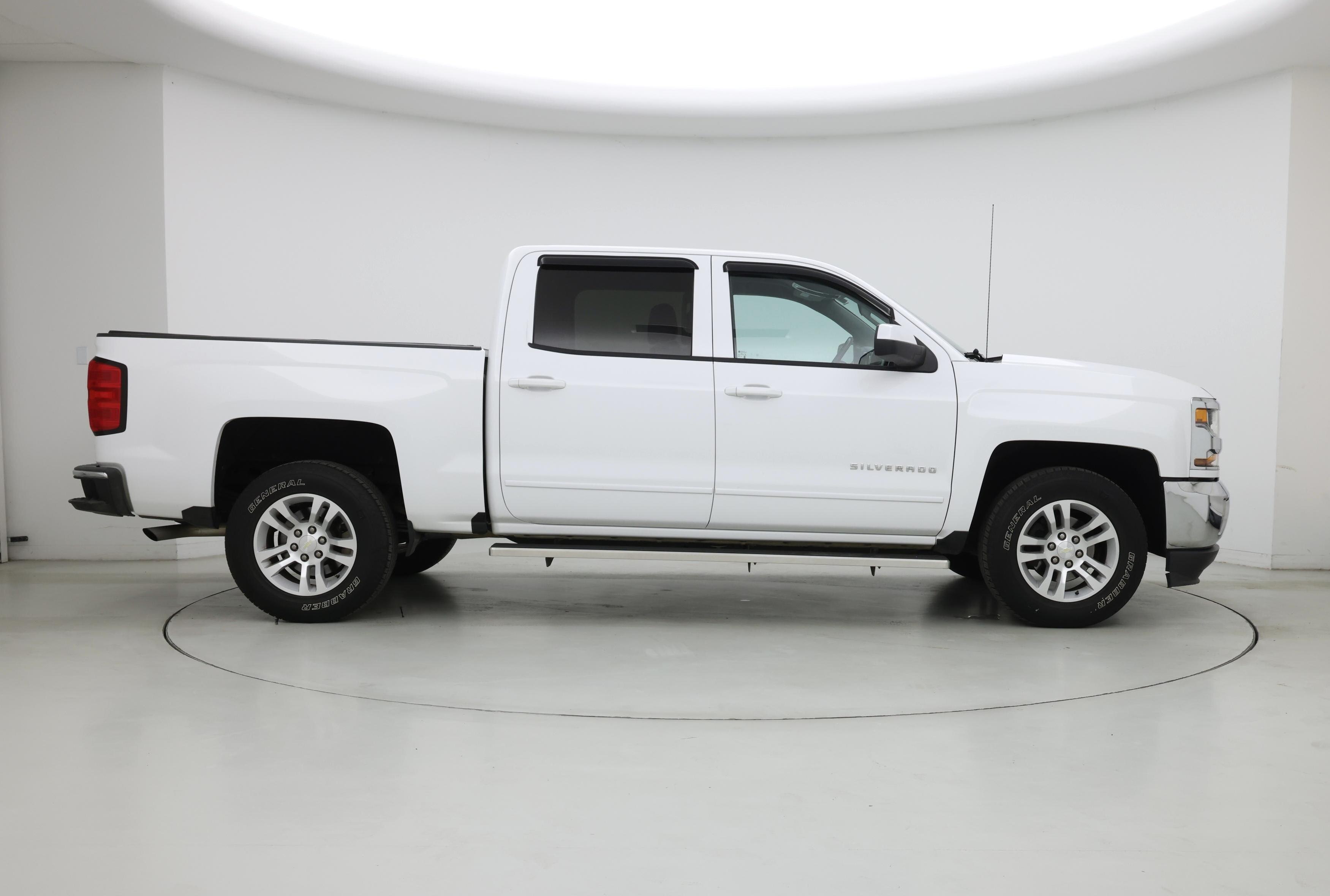 Thumbnail: 2017 Chevrolet Silverado 1500 - 7