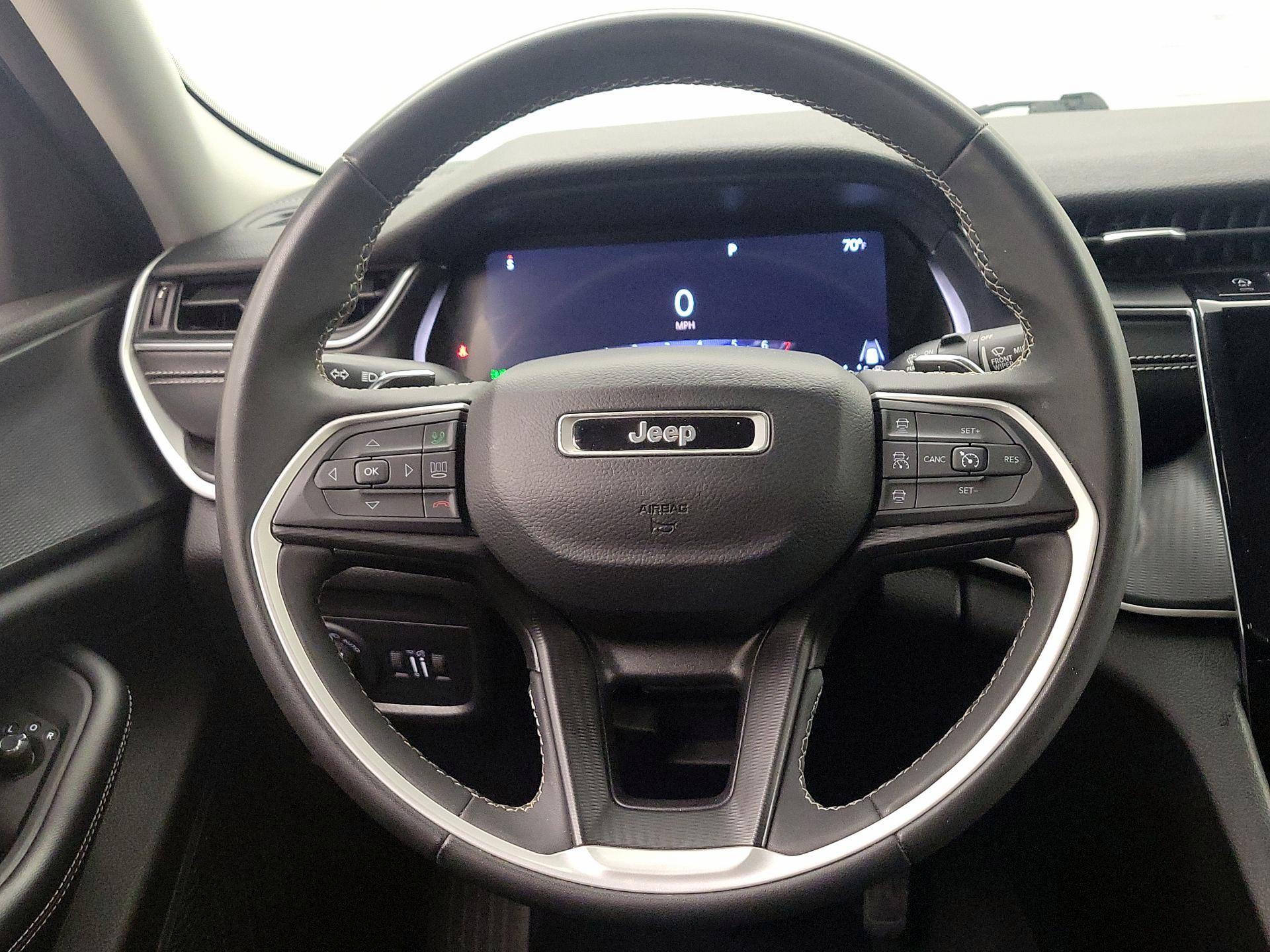 Thumbnail: 2023 Jeep Grand Cherokee L - 10