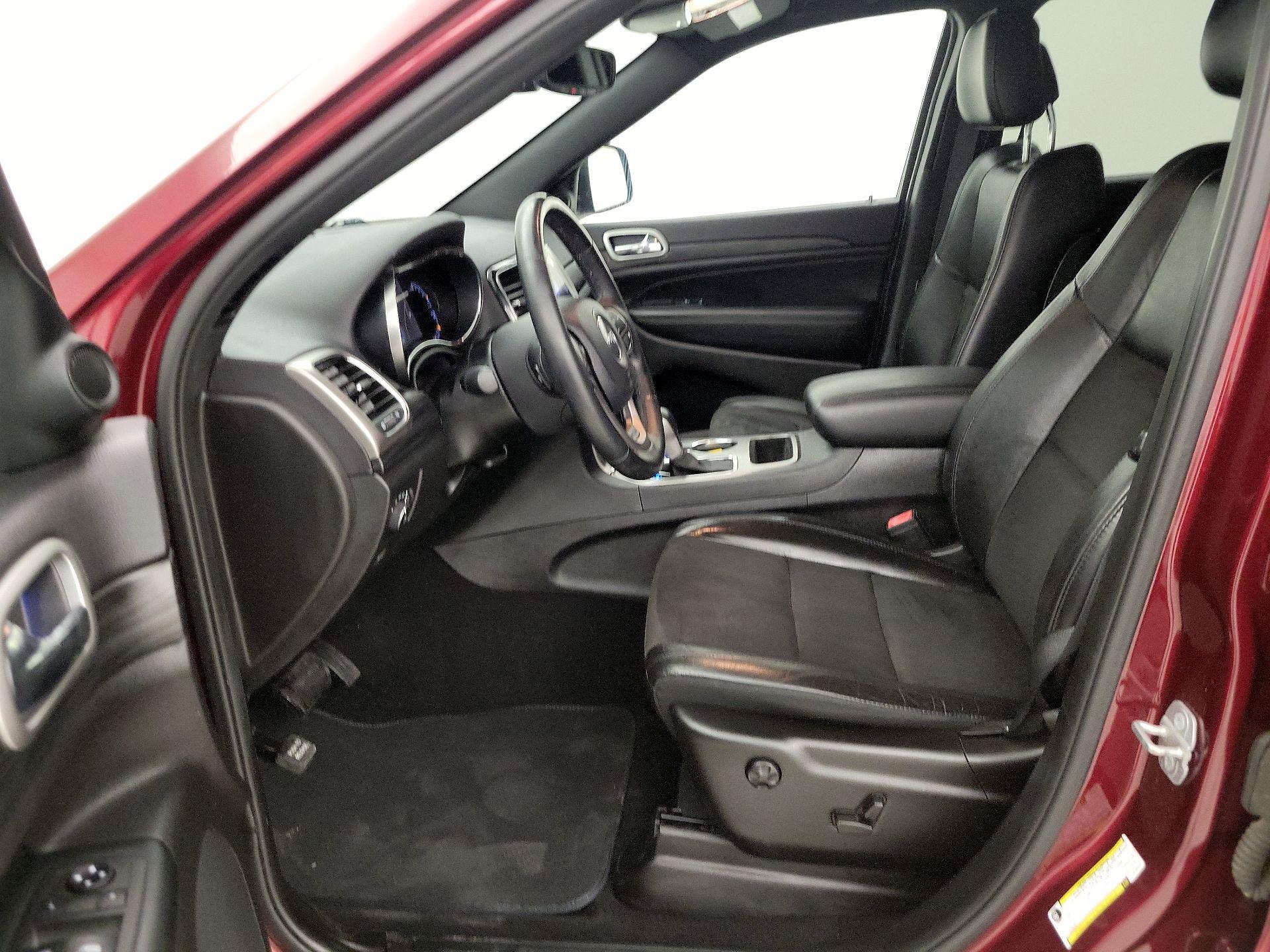 Thumbnail: 2019 Jeep Grand Cherokee - 11