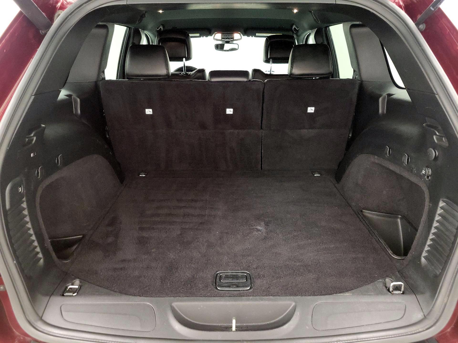 Thumbnail: 2019 Jeep Grand Cherokee - 20