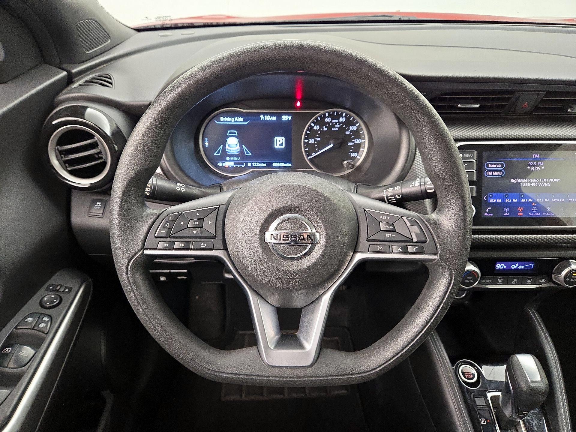 Thumbnail: 2018 Nissan Kicks - 10