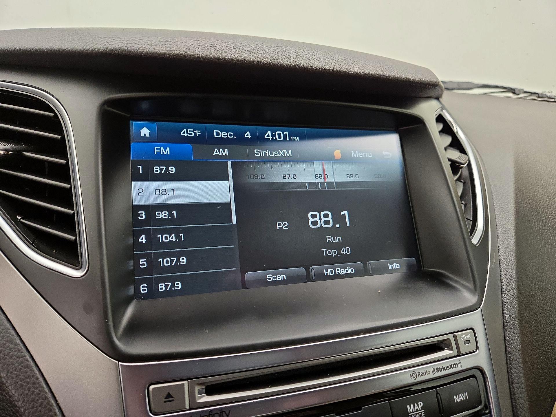 Thumbnail: 2016 Hyundai Azera - 16