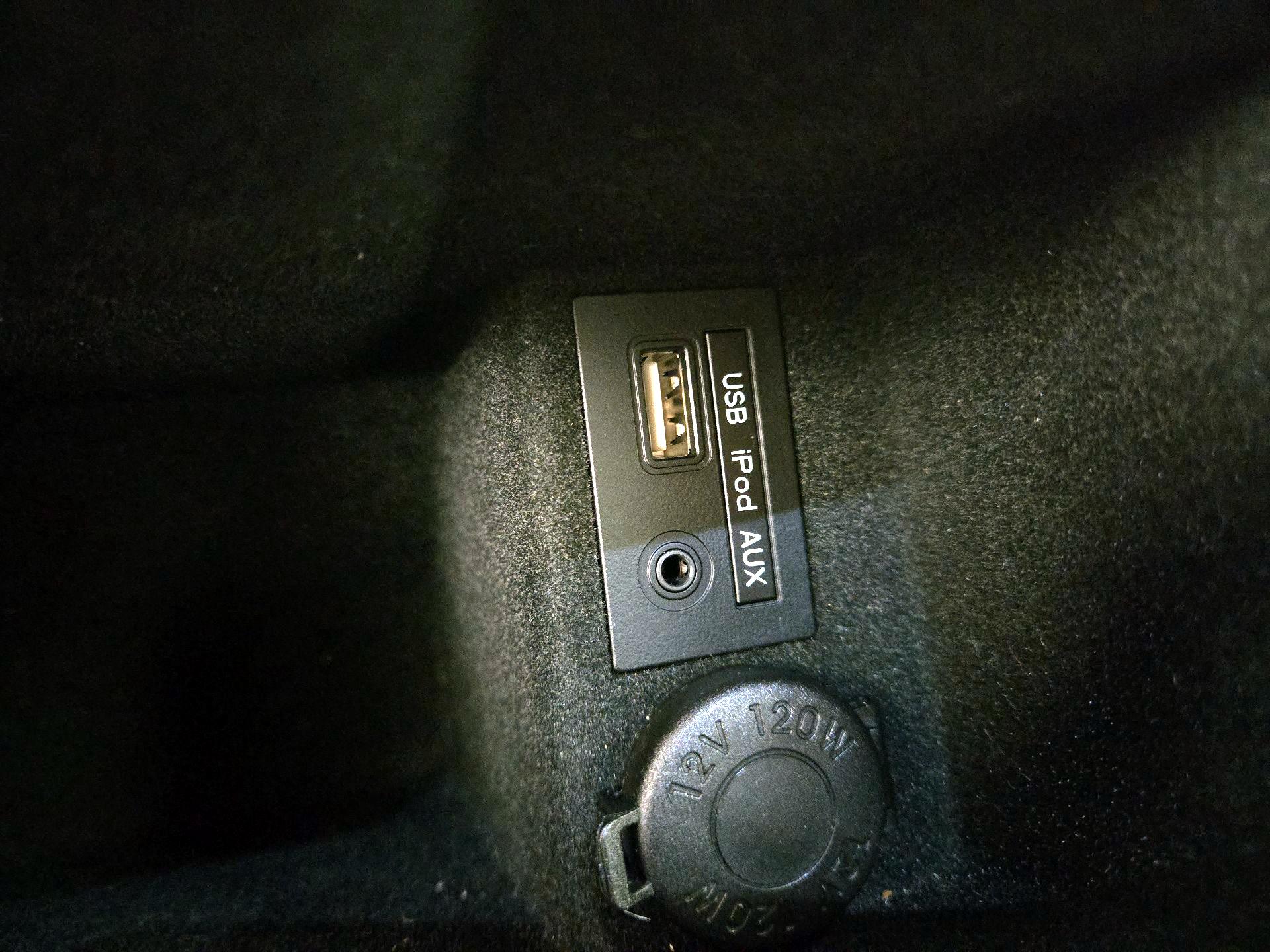 Thumbnail: 2016 Hyundai Azera - 19