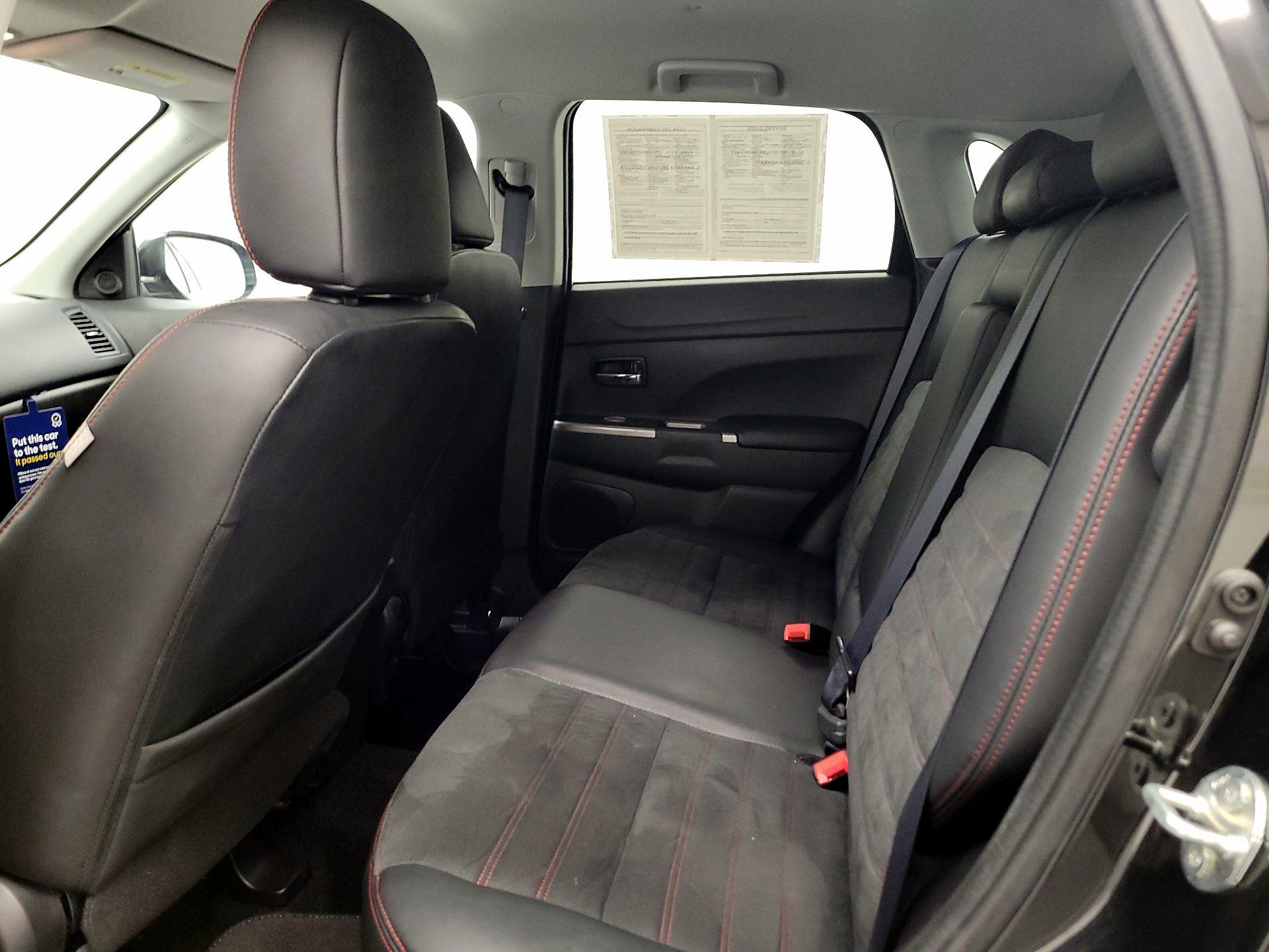 Thumbnail: 2019 Mitsubishi Outlander Sport - 19