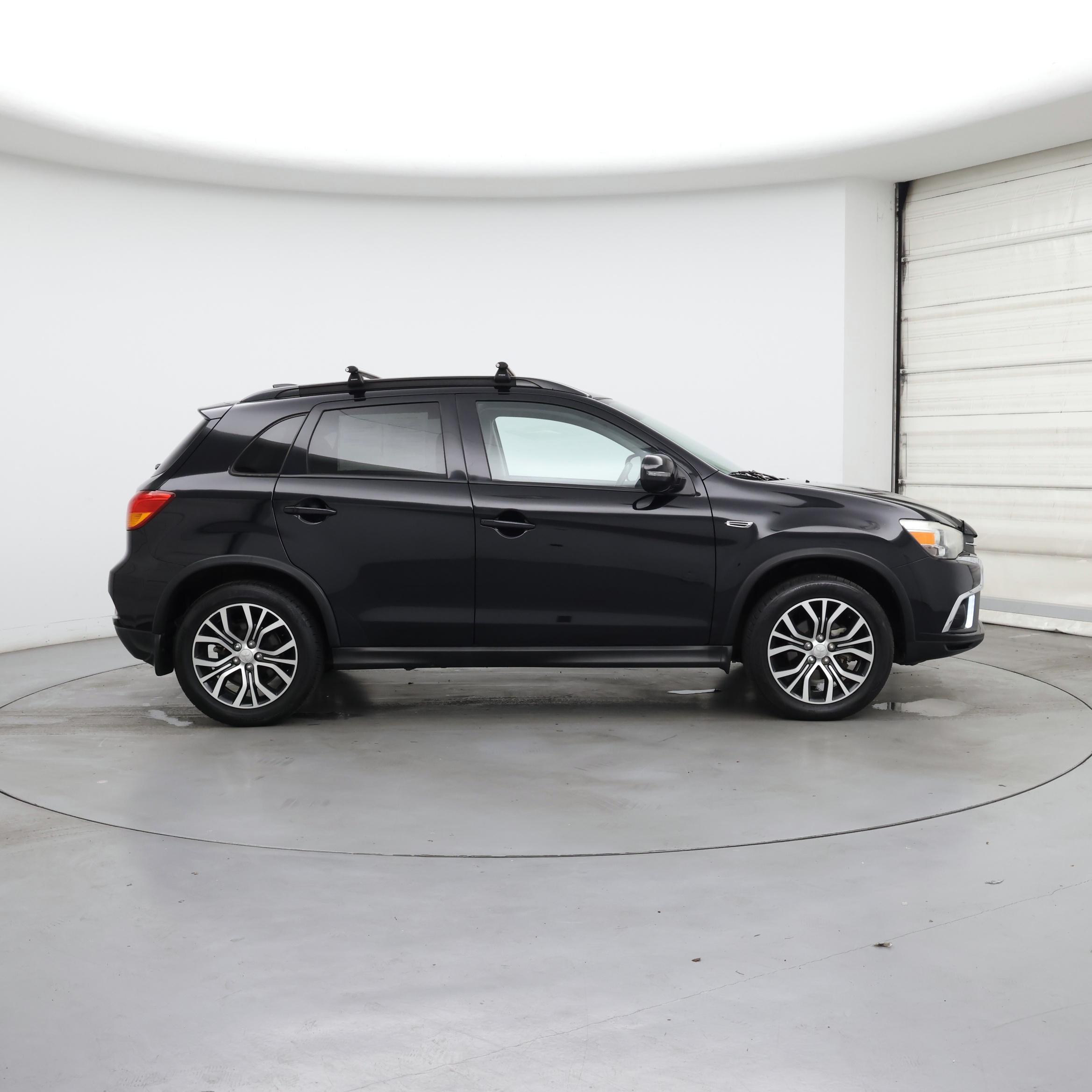 Thumbnail: 2019 Mitsubishi Outlander Sport - 7