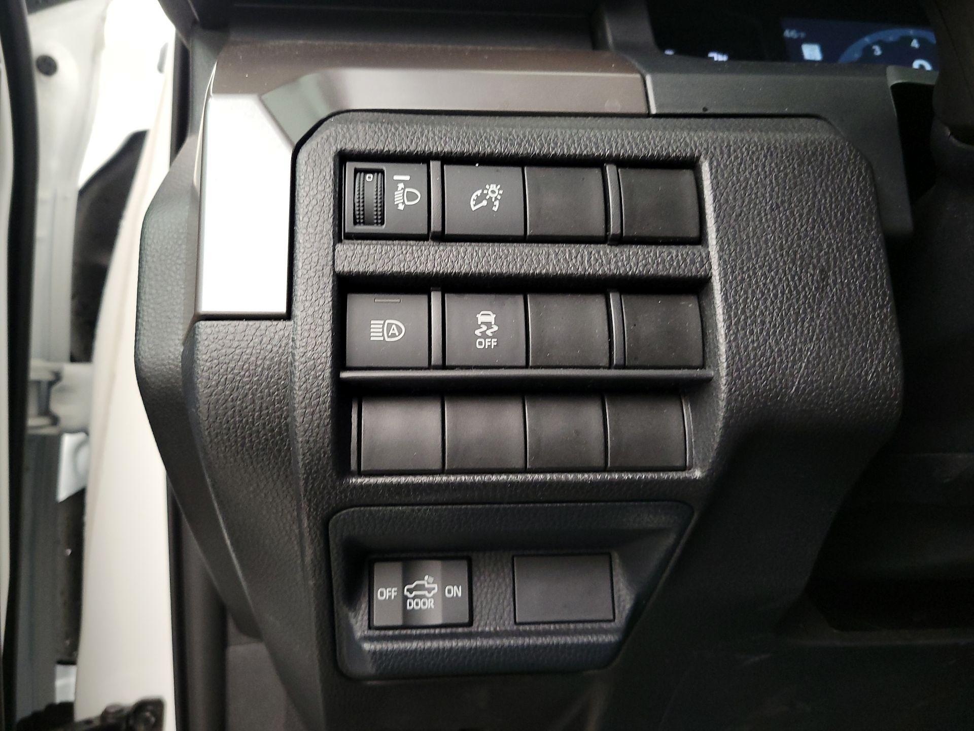 Thumbnail: 2024 Toyota Tacoma - 13