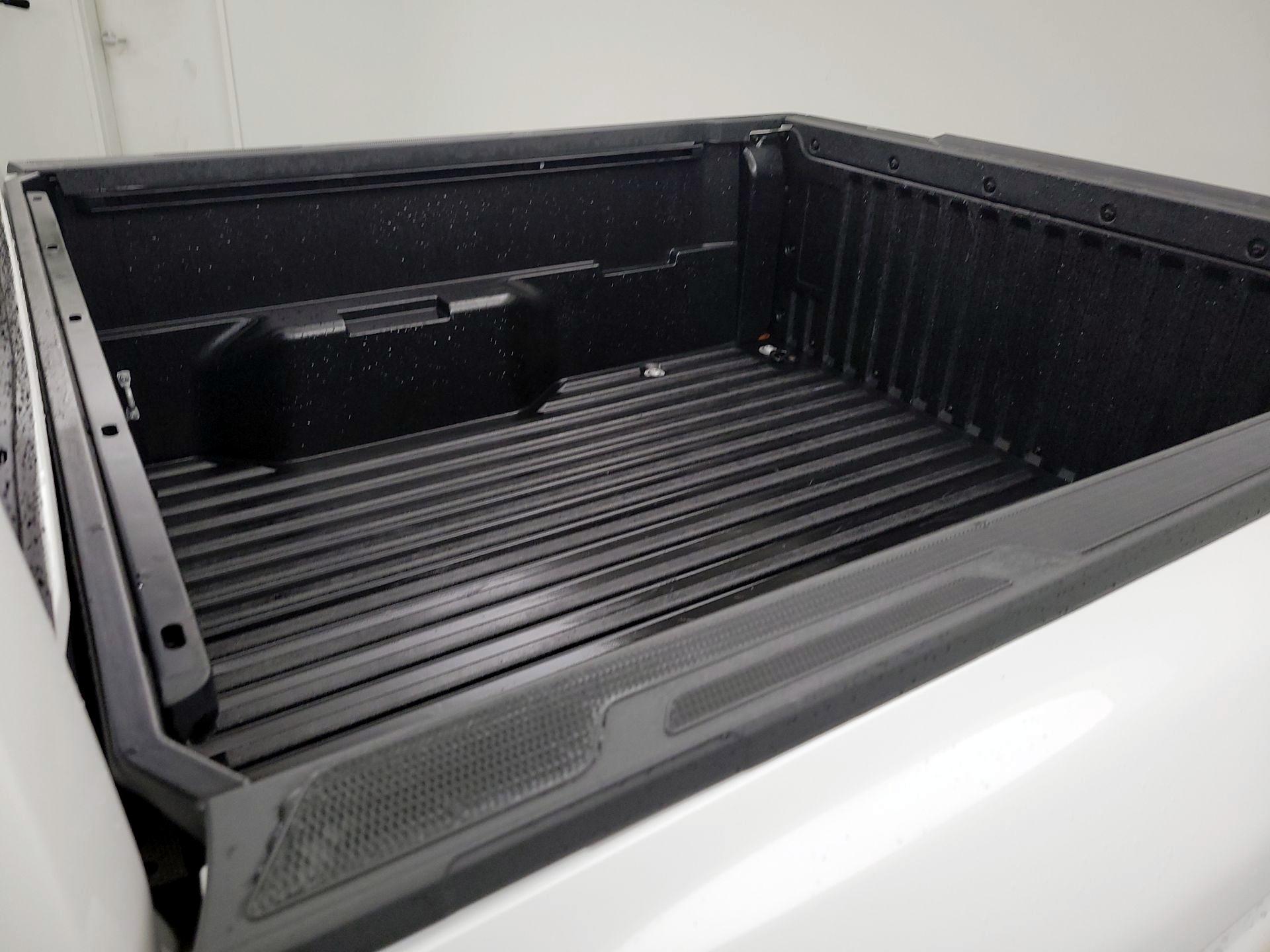 Thumbnail: 2024 Toyota Tacoma - 20