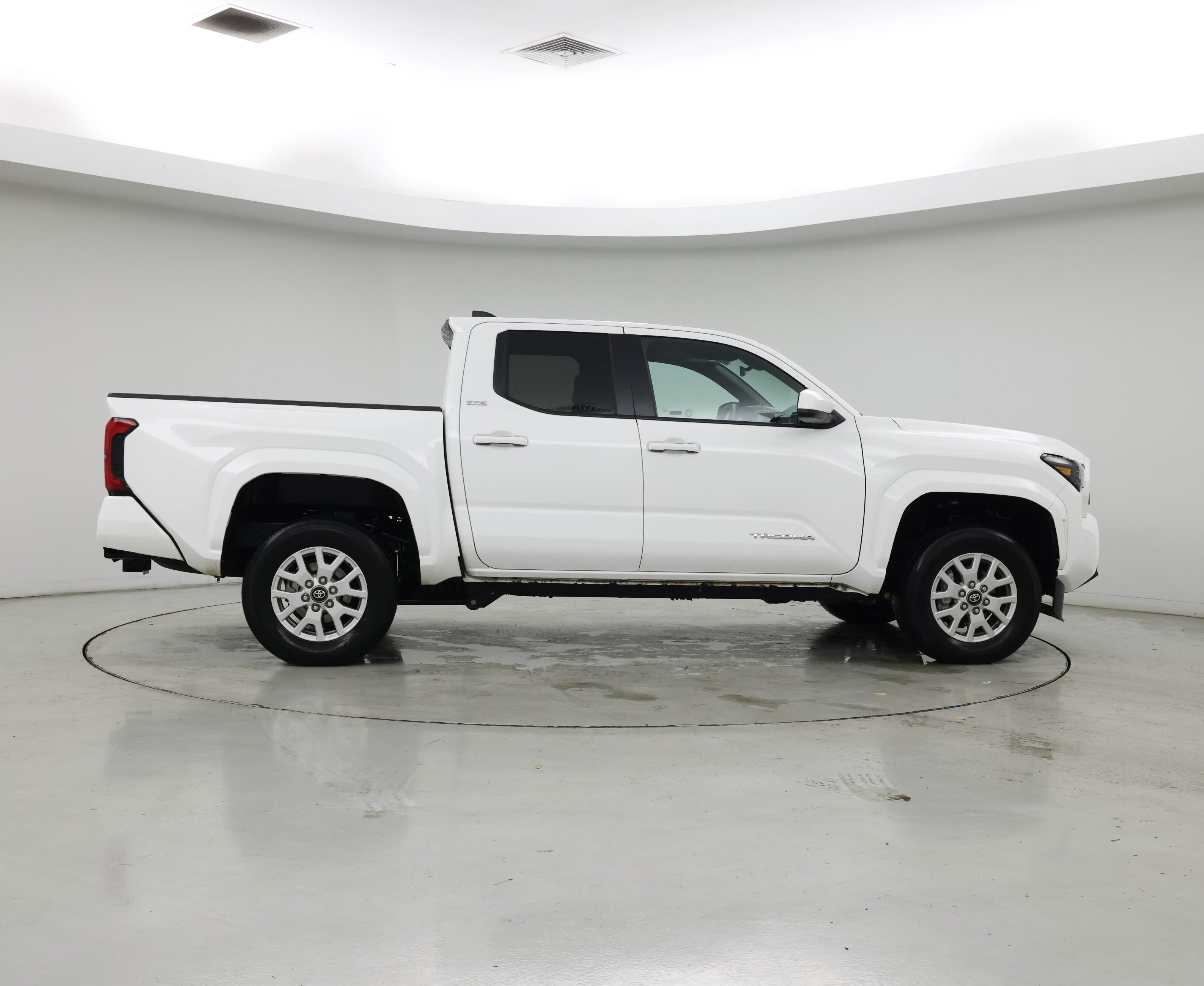 Thumbnail: 2024 Toyota Tacoma - 7