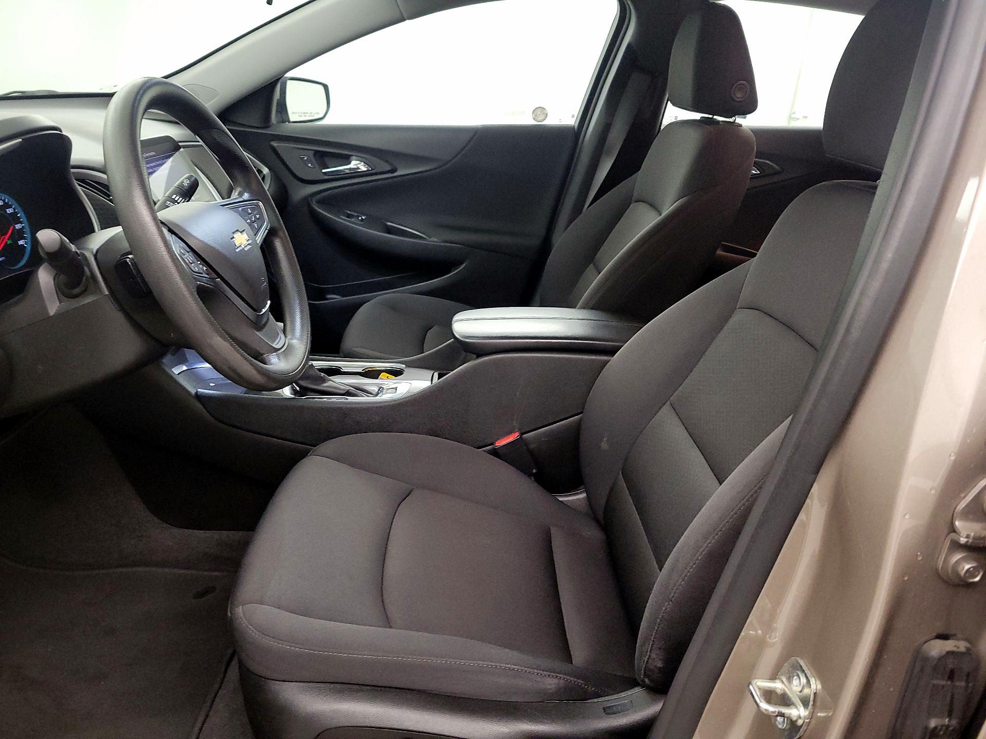 Thumbnail: 2023 Chevrolet Malibu - 11