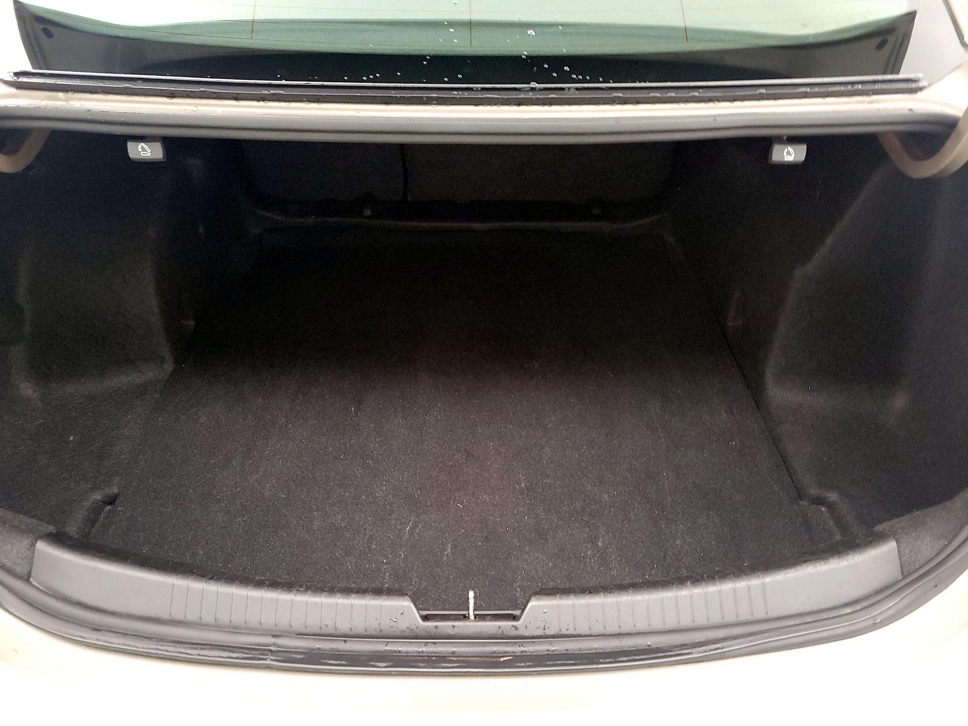 Thumbnail: 2023 Chevrolet Malibu - 20