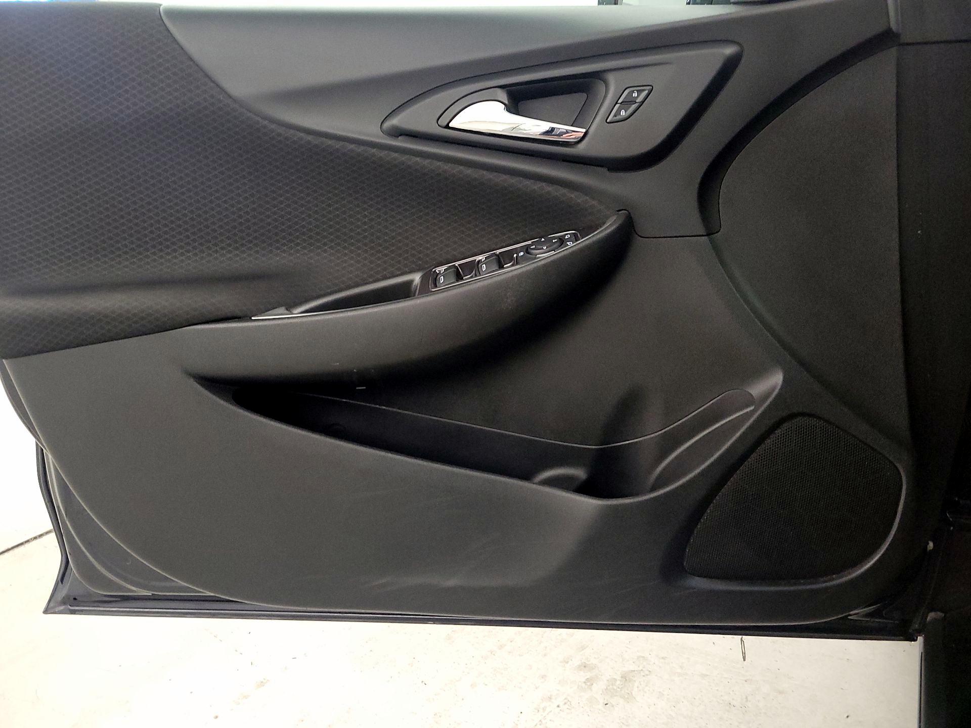 Thumbnail: 2023 Chevrolet Malibu - 12