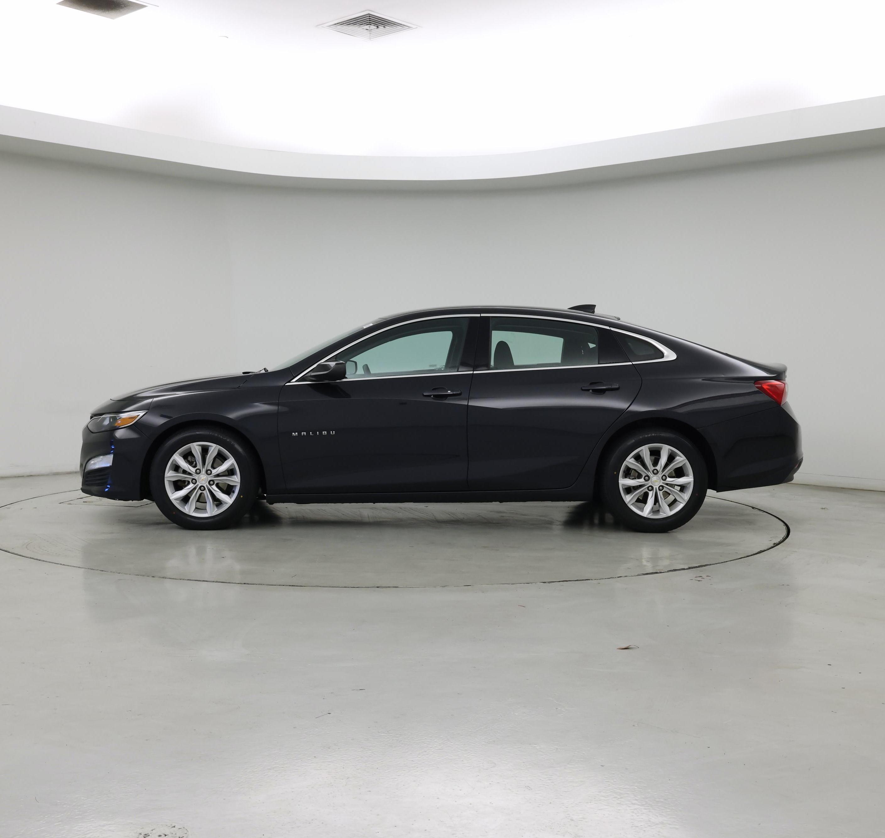 Thumbnail: 2023 Chevrolet Malibu - 3