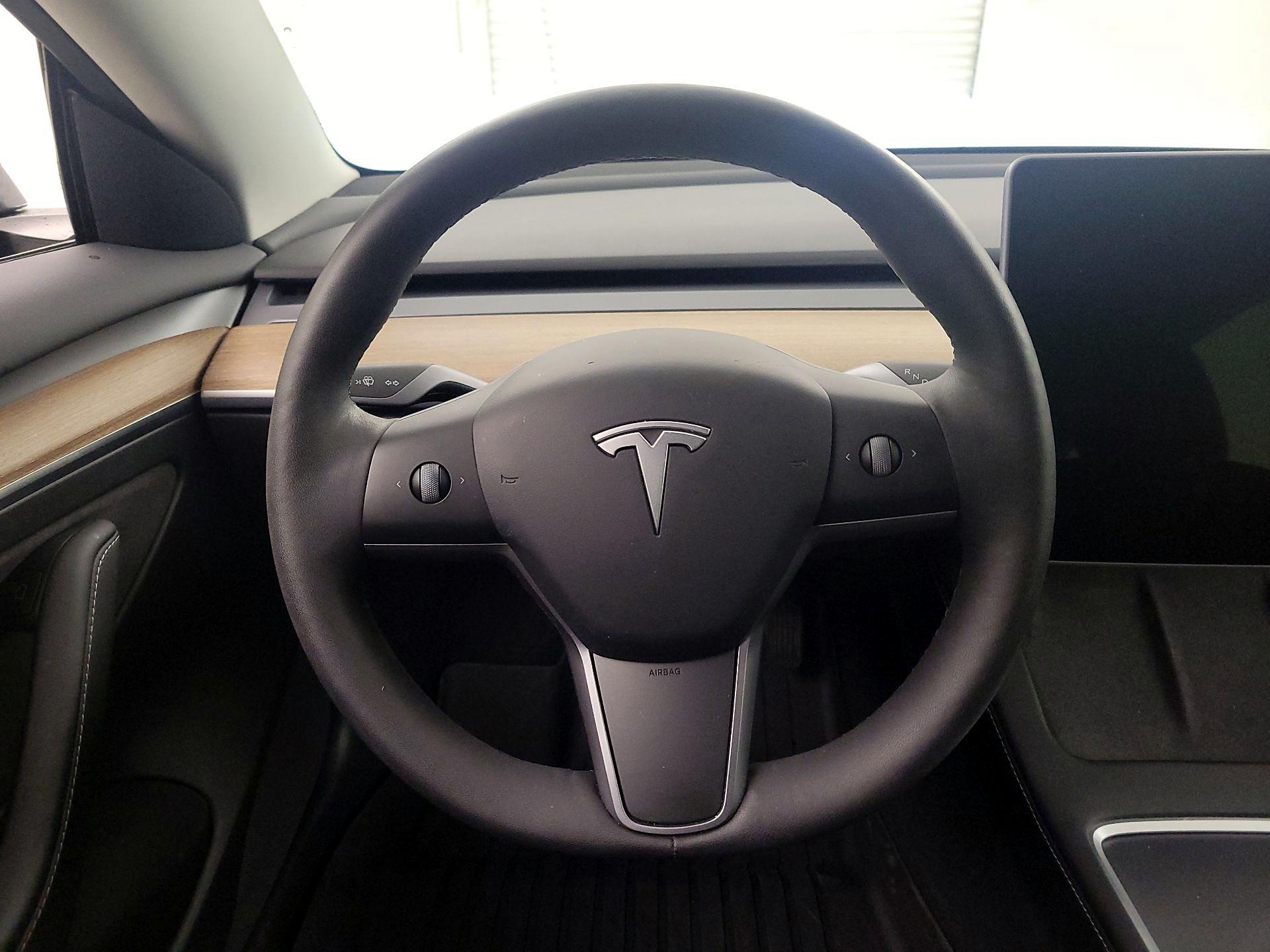 Thumbnail: 2022 Tesla Model 3 - 10