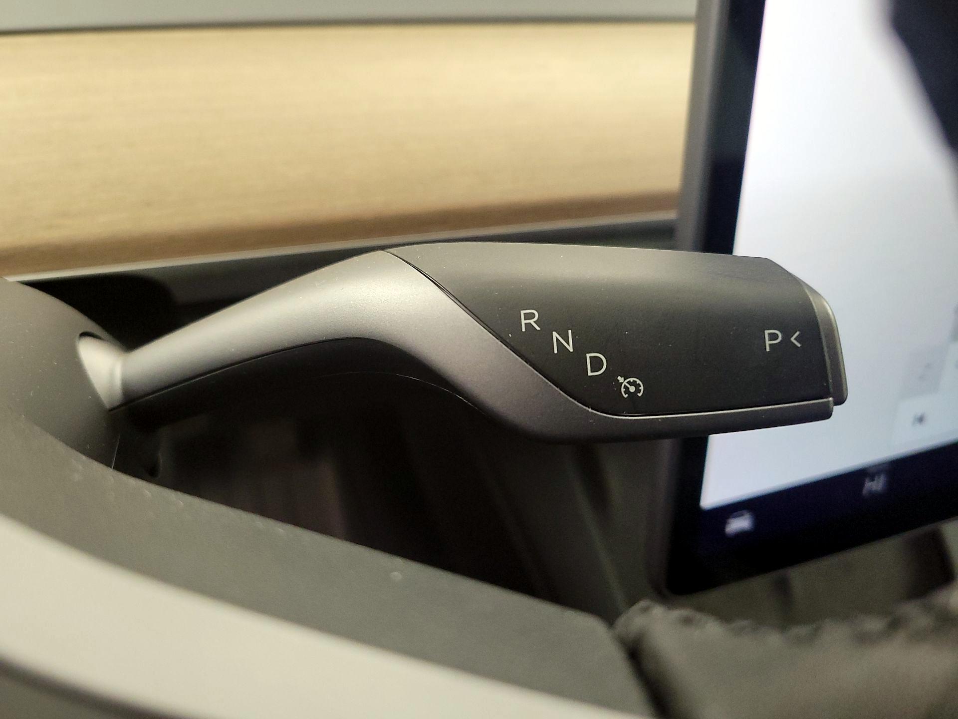 Thumbnail: 2022 Tesla Model 3 - 17