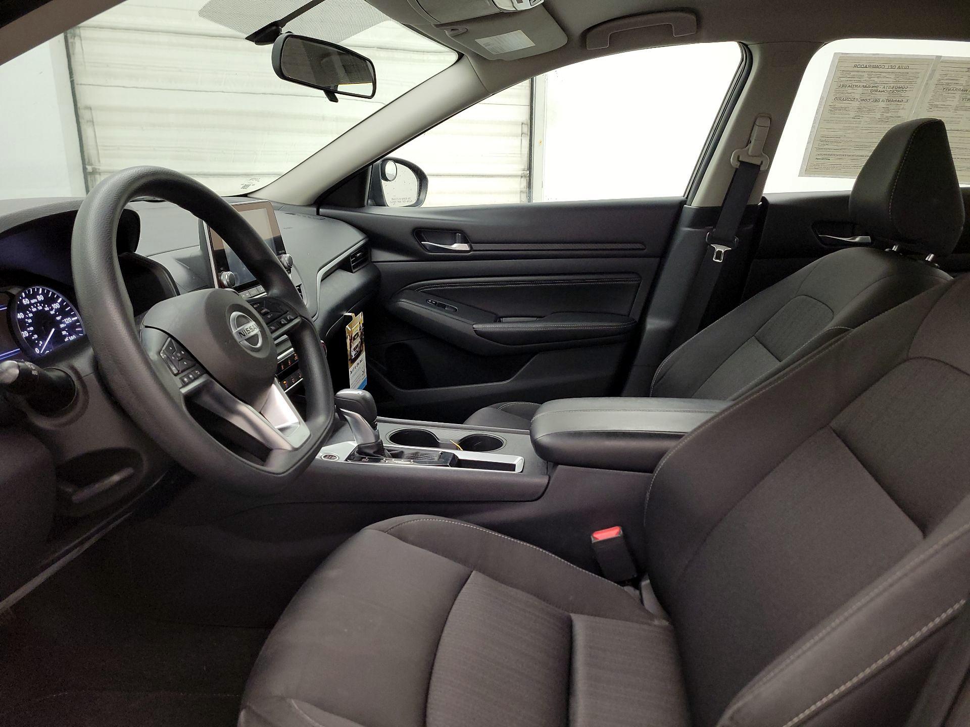 Thumbnail: 2020 Nissan Altima - 11