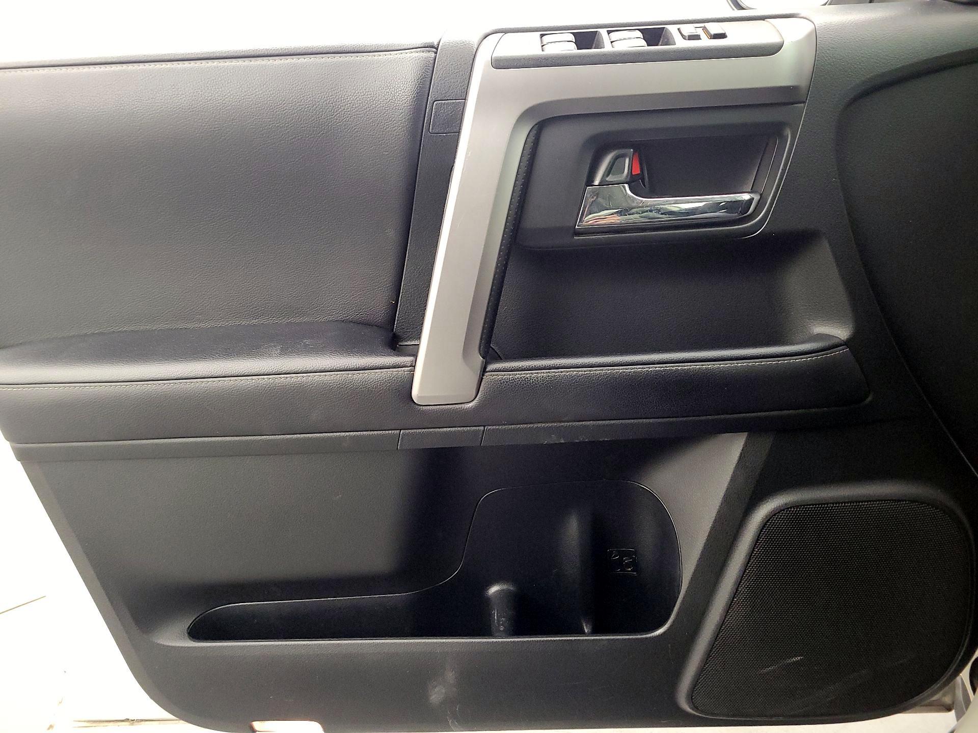 Thumbnail: 2021 Toyota 4Runner - 12