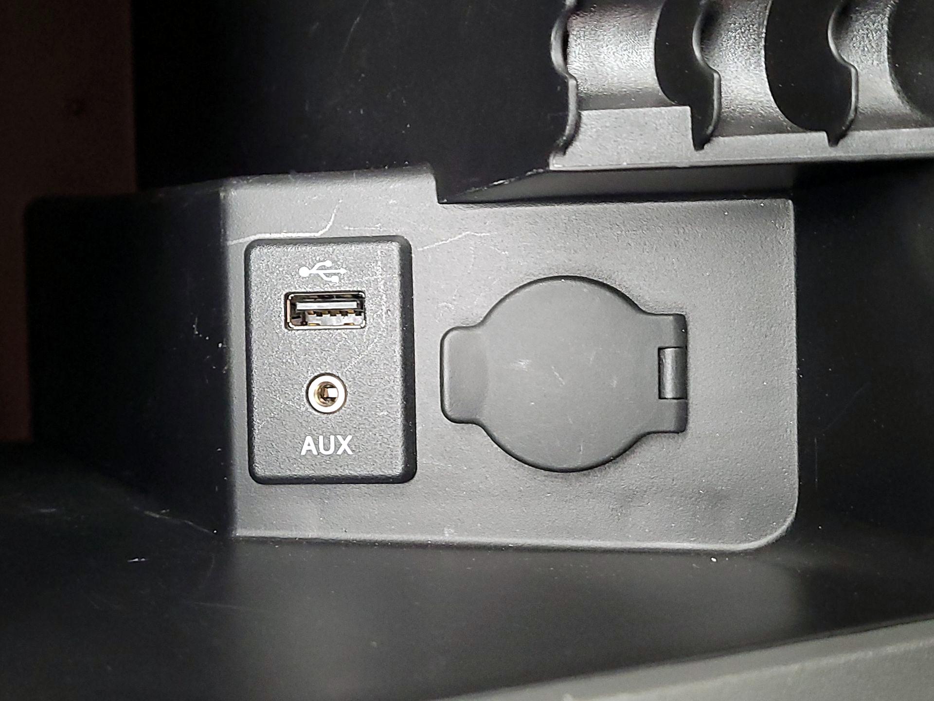 Thumbnail: 2015 Nissan Frontier - 17