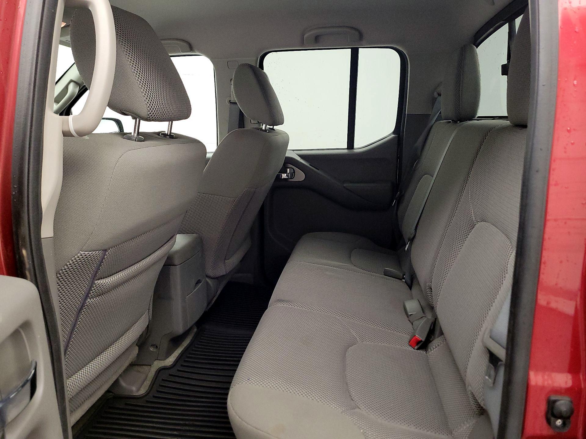 Thumbnail: 2015 Nissan Frontier - 18